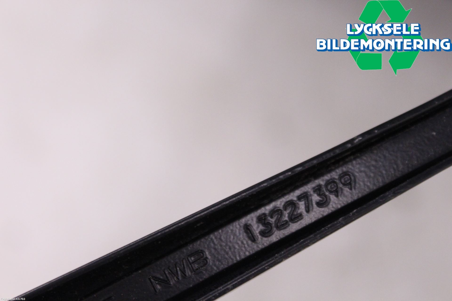 Opel INSIGNIA 09-16 Torkararm Armar Vindruta