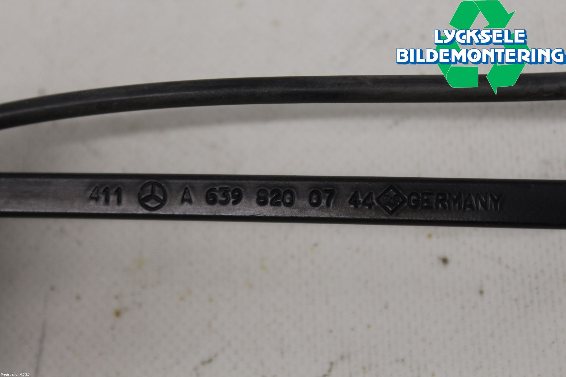 Mercedes-Benz MB VITO/VIANO (W639) 04-14 Torkararm Armar Vindruta
