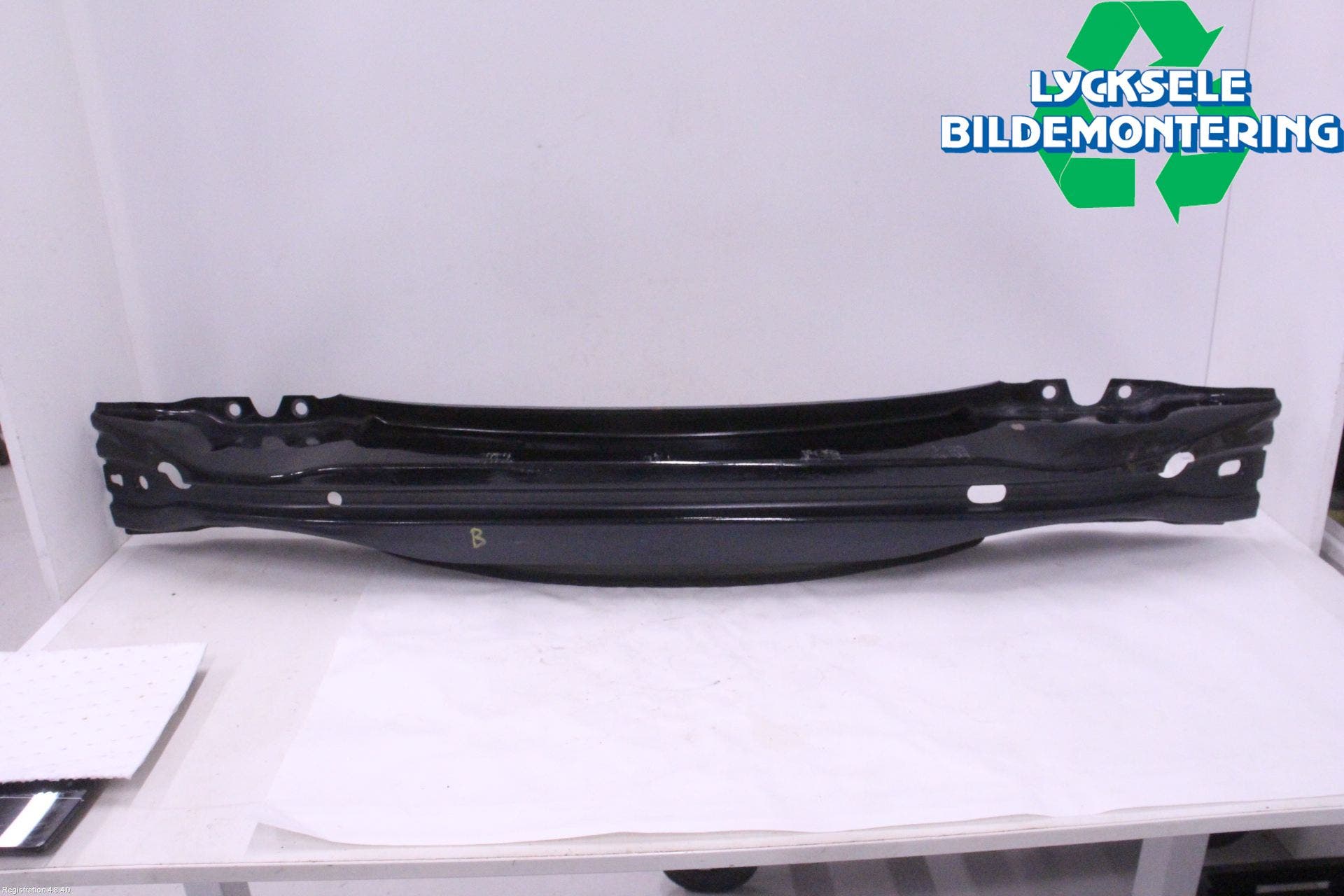 Volvo V60 14-18 Stötfångarbalk Bak
