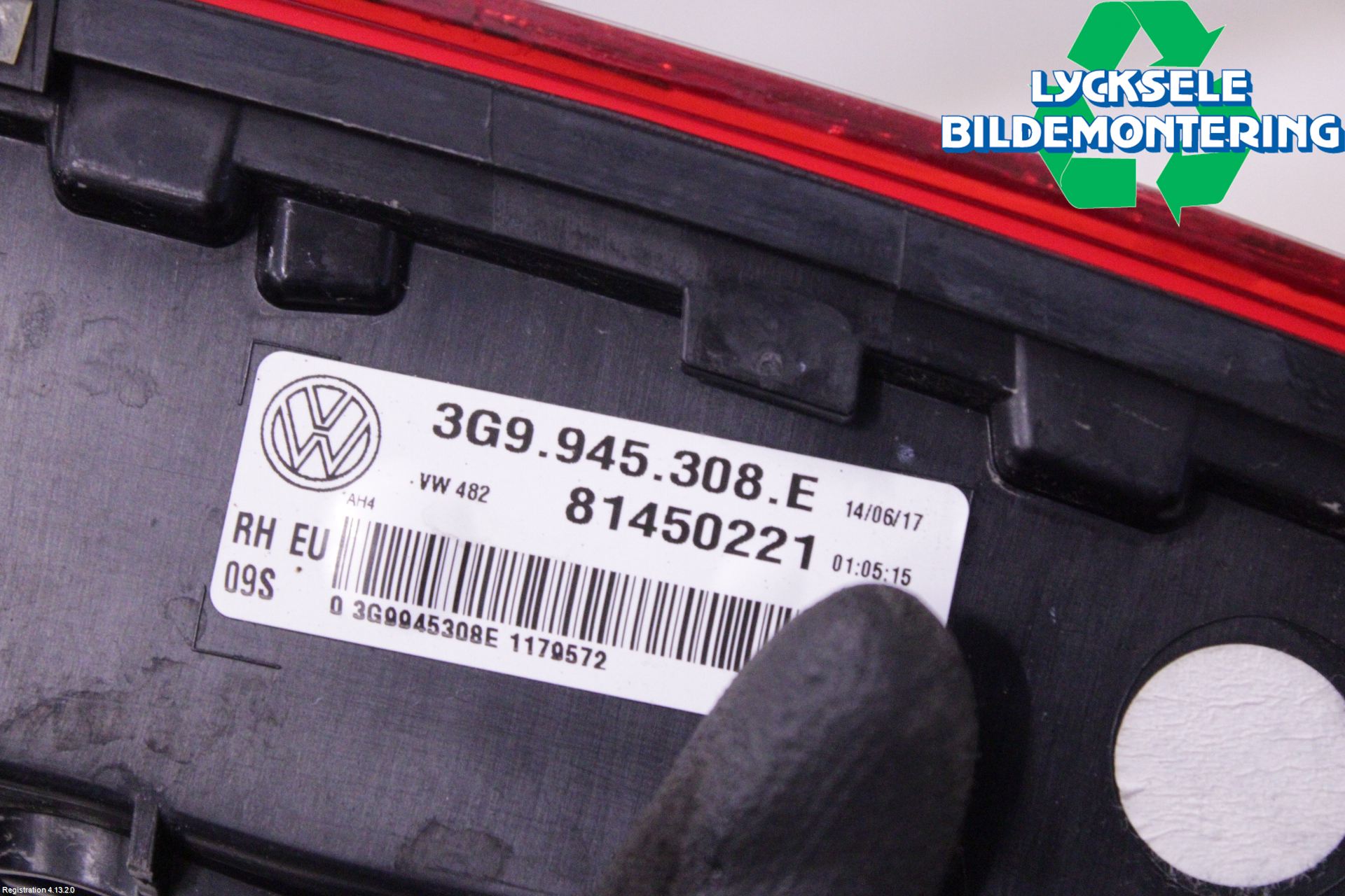 Volkswagen VW PASSAT 15-19 Bakljus Lucka Hö