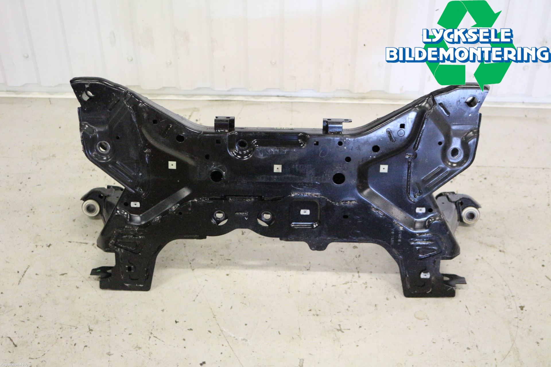 Ford FOCUS 19- Framvagnsbalk