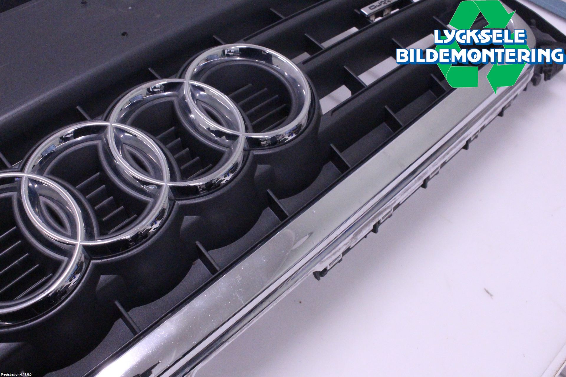 Audi A4/S4 08-11 Grill Komp