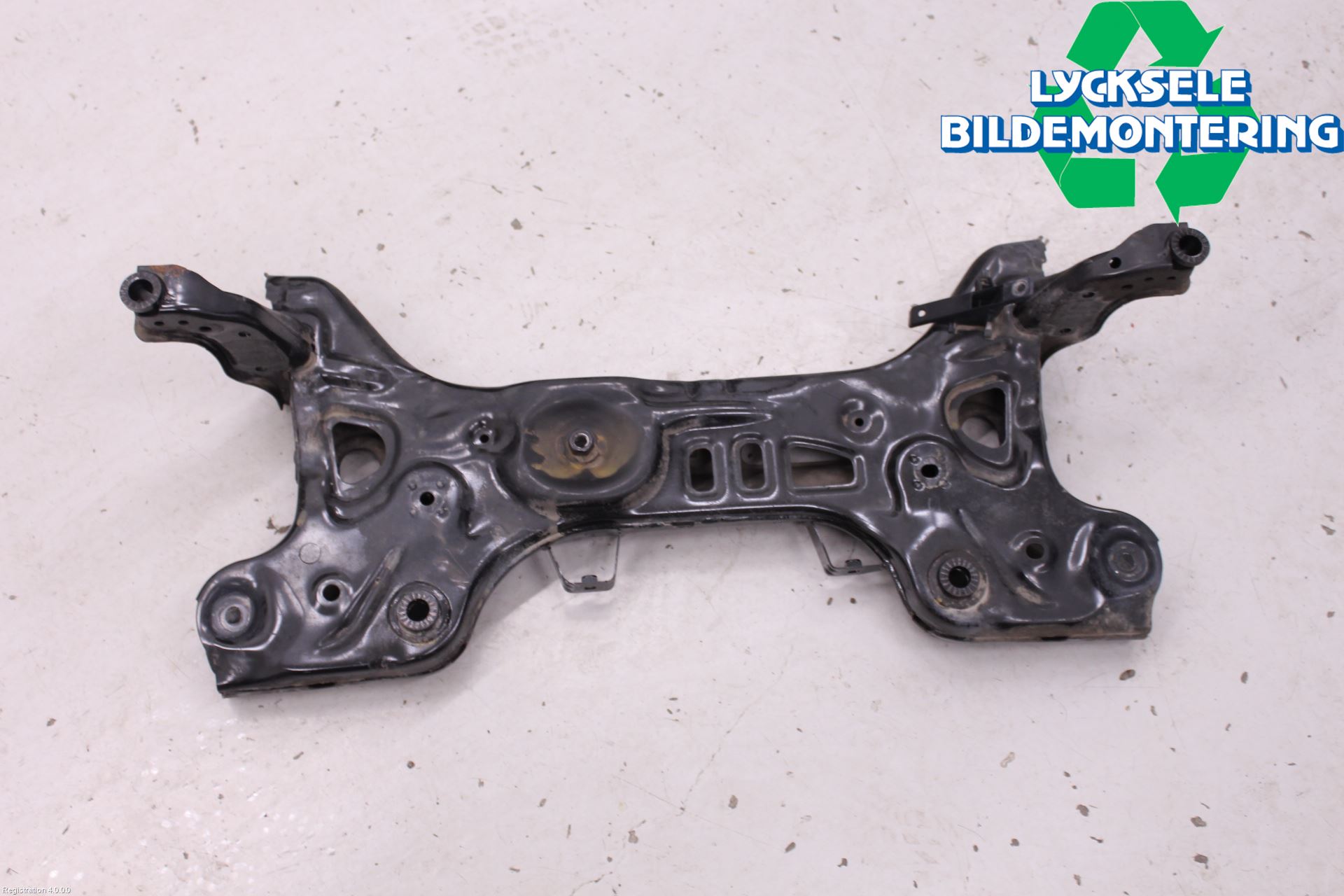 Audi A1 19- Framvagnsbalk