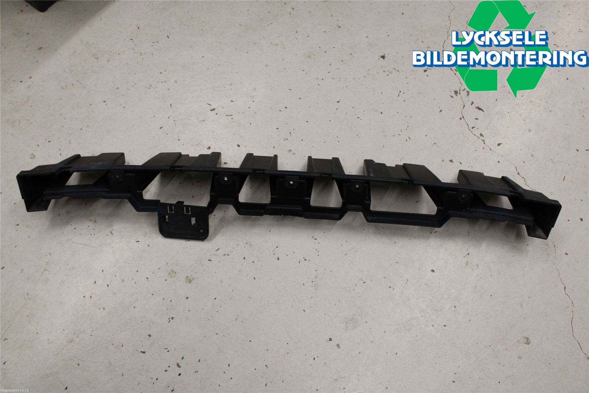 Ford KUGA 13-16 Stötfångare Deformelement Bak