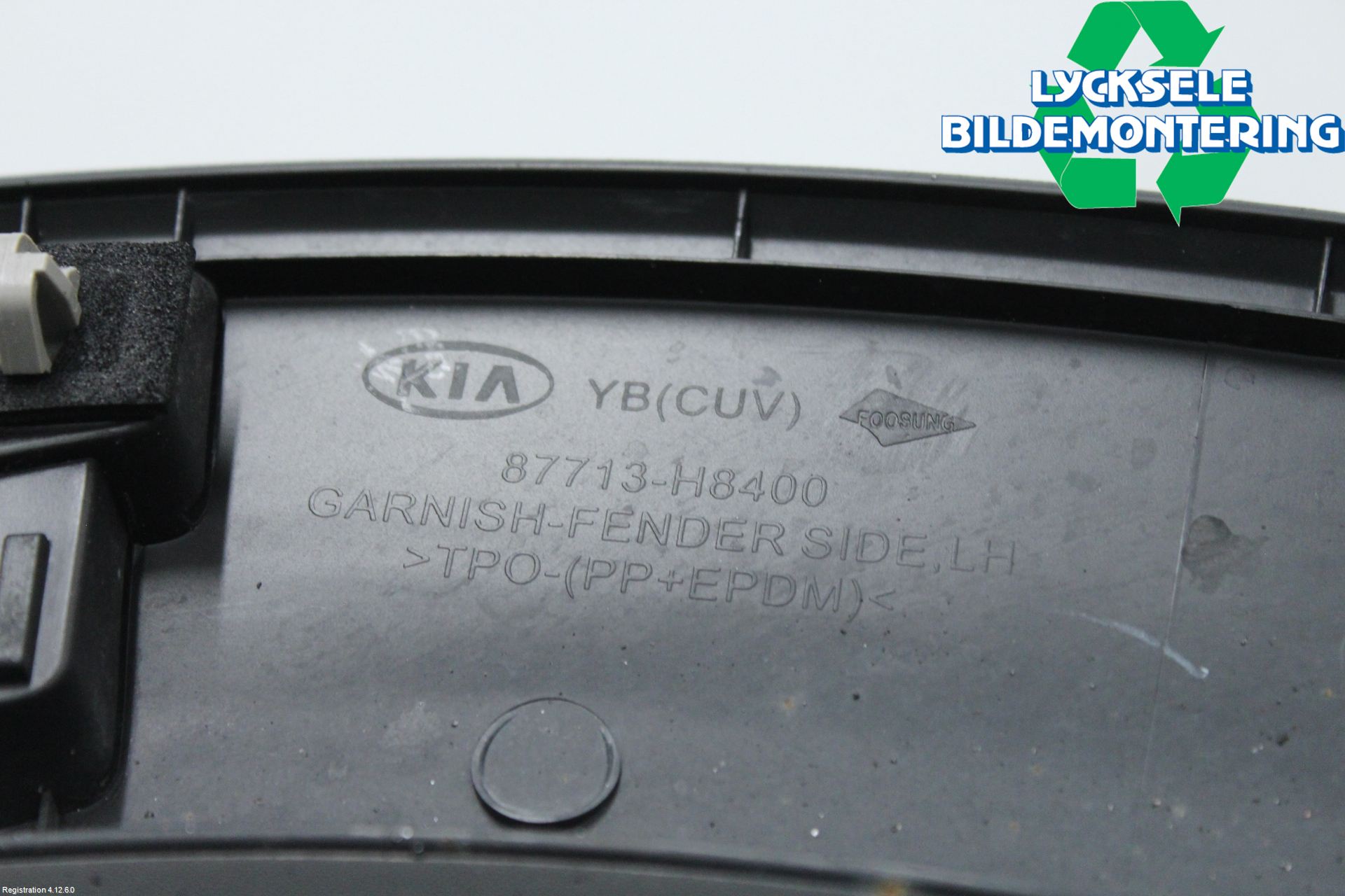 Kia STONIC 18->> Skärmbreddare