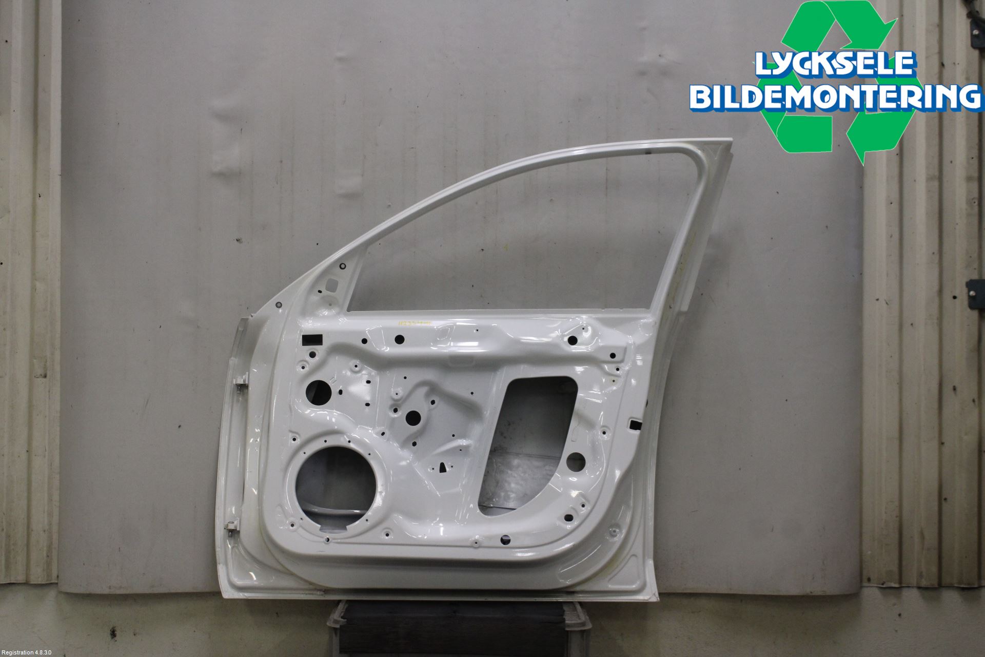 Audi A4/S4 08-11 Dörr Fram Höger