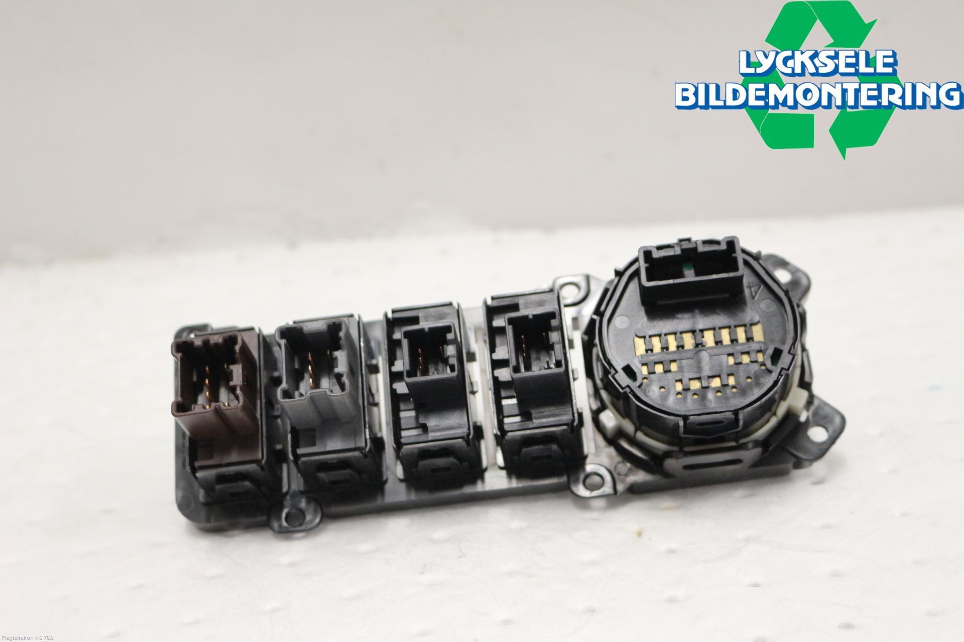 Nissan NAVARA 05-16 Strömställare Fyrhjulsdrift