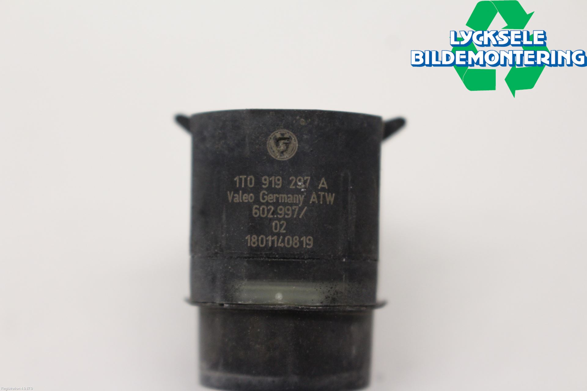 Skoda SUPERB 09-15 Parkeringshjälp Frontsensor