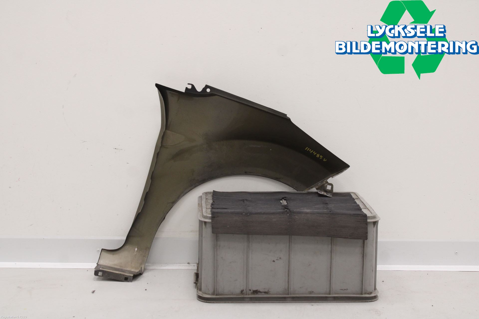 Ford FIESTA 13-17 Skärm Fram Vänster