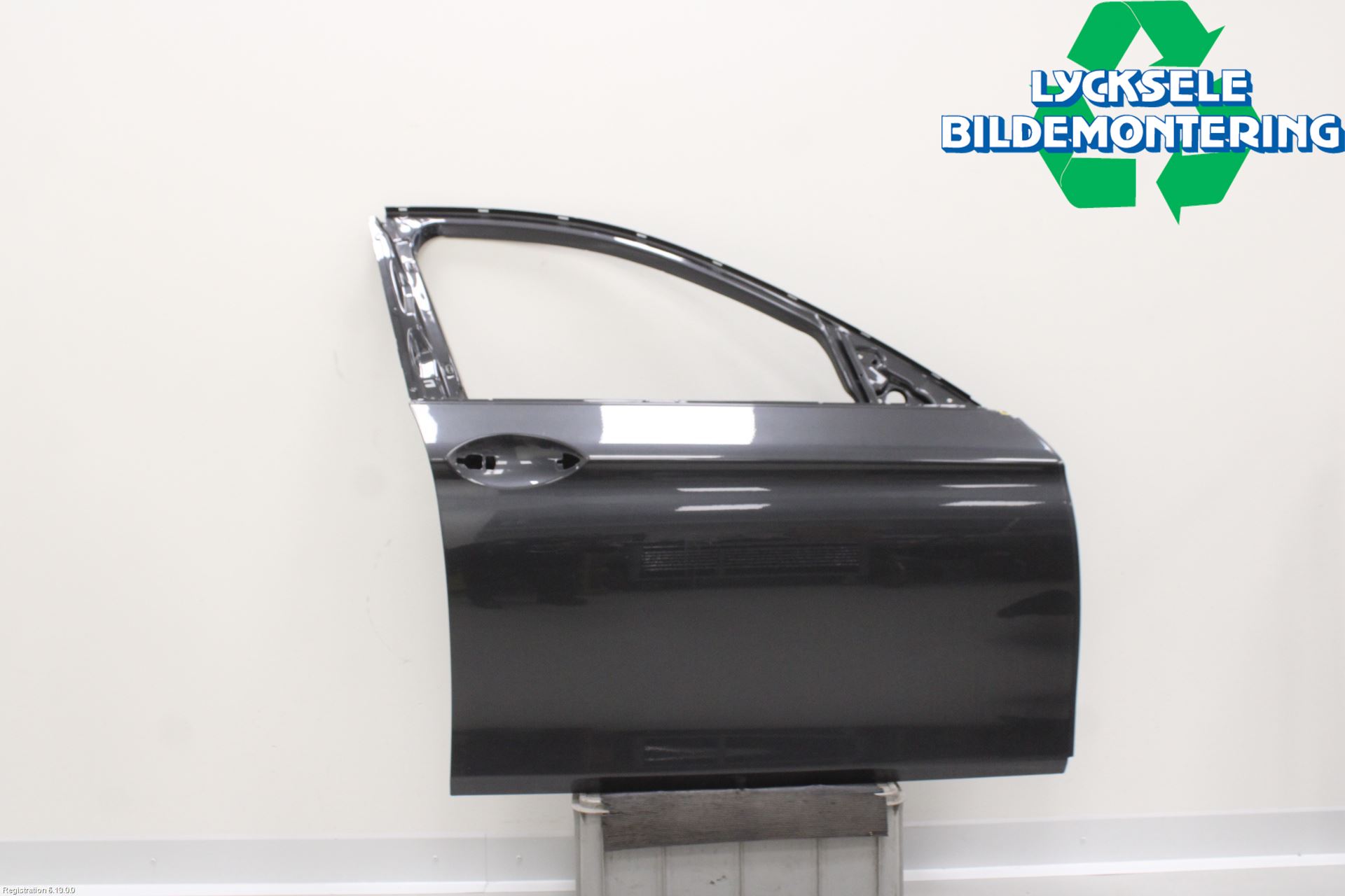 BMW 5 F10/F11/F18 09-17 Dörr Fram Höger