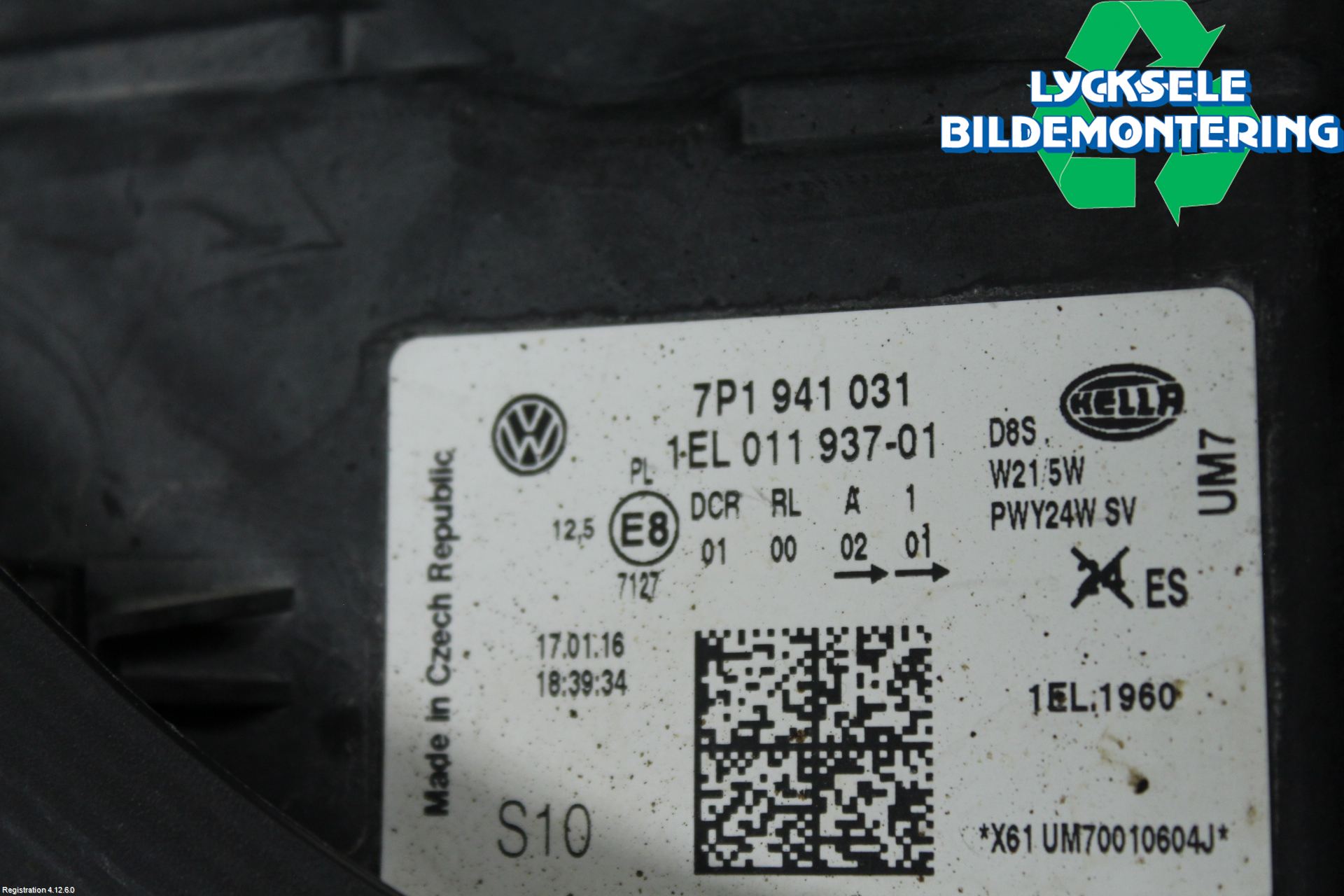 Volkswagen VW TOUAREG 7P 11-18 Strålkastare Vänster