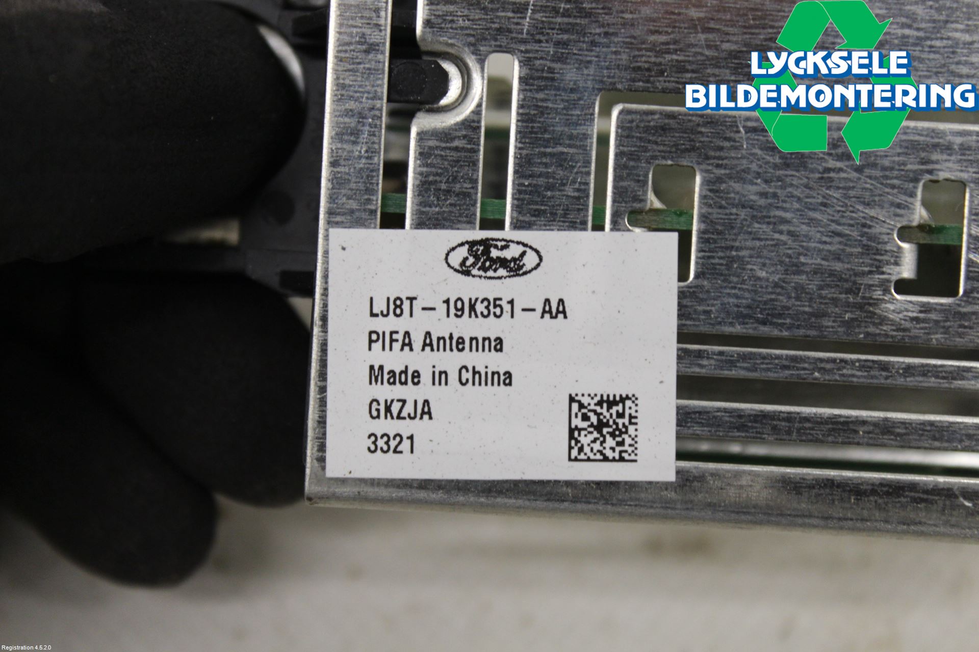 Ford MUSTANG Mach-E 21- Antenn