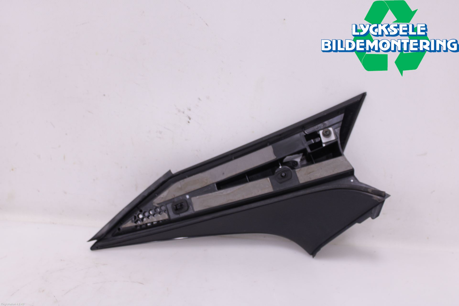 Volkswagen VW ID.4 21- Spoiler Baklucka