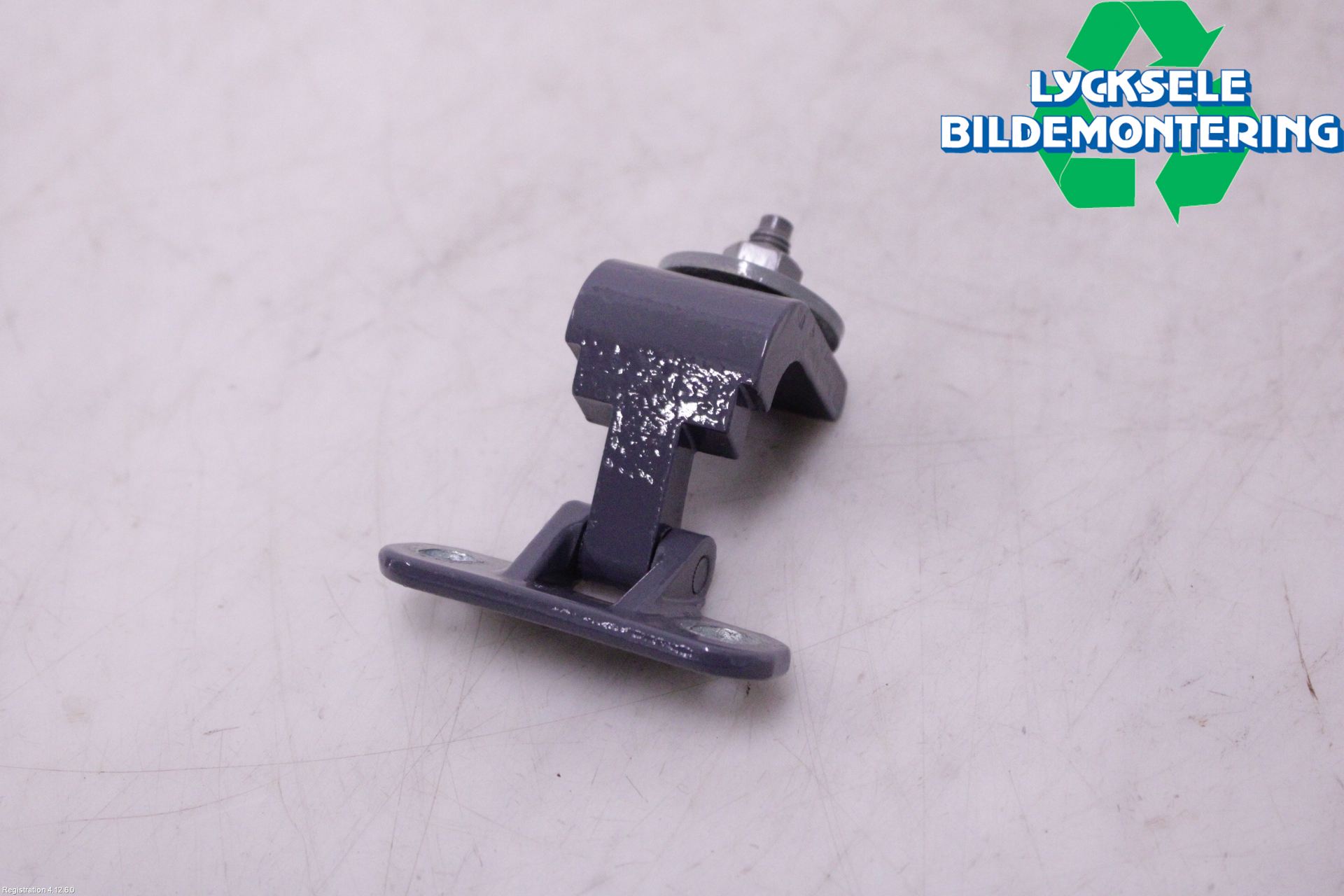 Cupra FORMENTOR 21- Bakluckegångjärn Vä