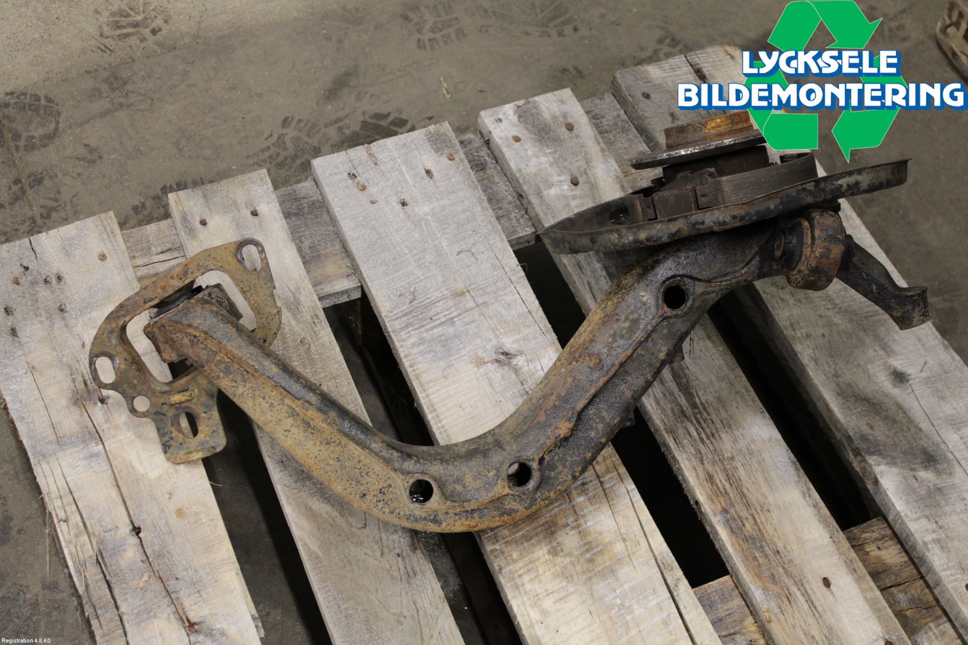 BMW 3 E36      91-00 Hjullagerhus-Spindel Vä B