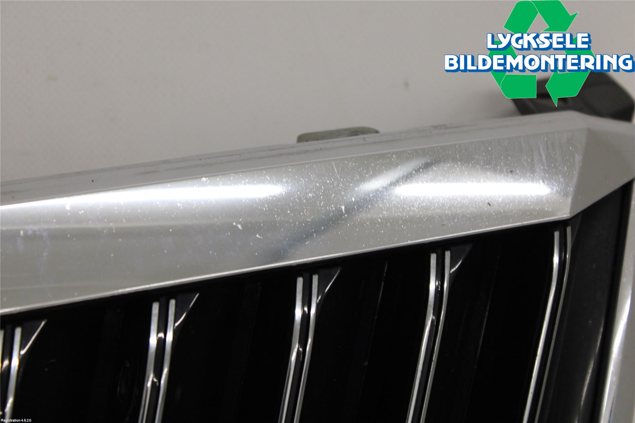 Skoda SUPERB 09-15 Grill Komp