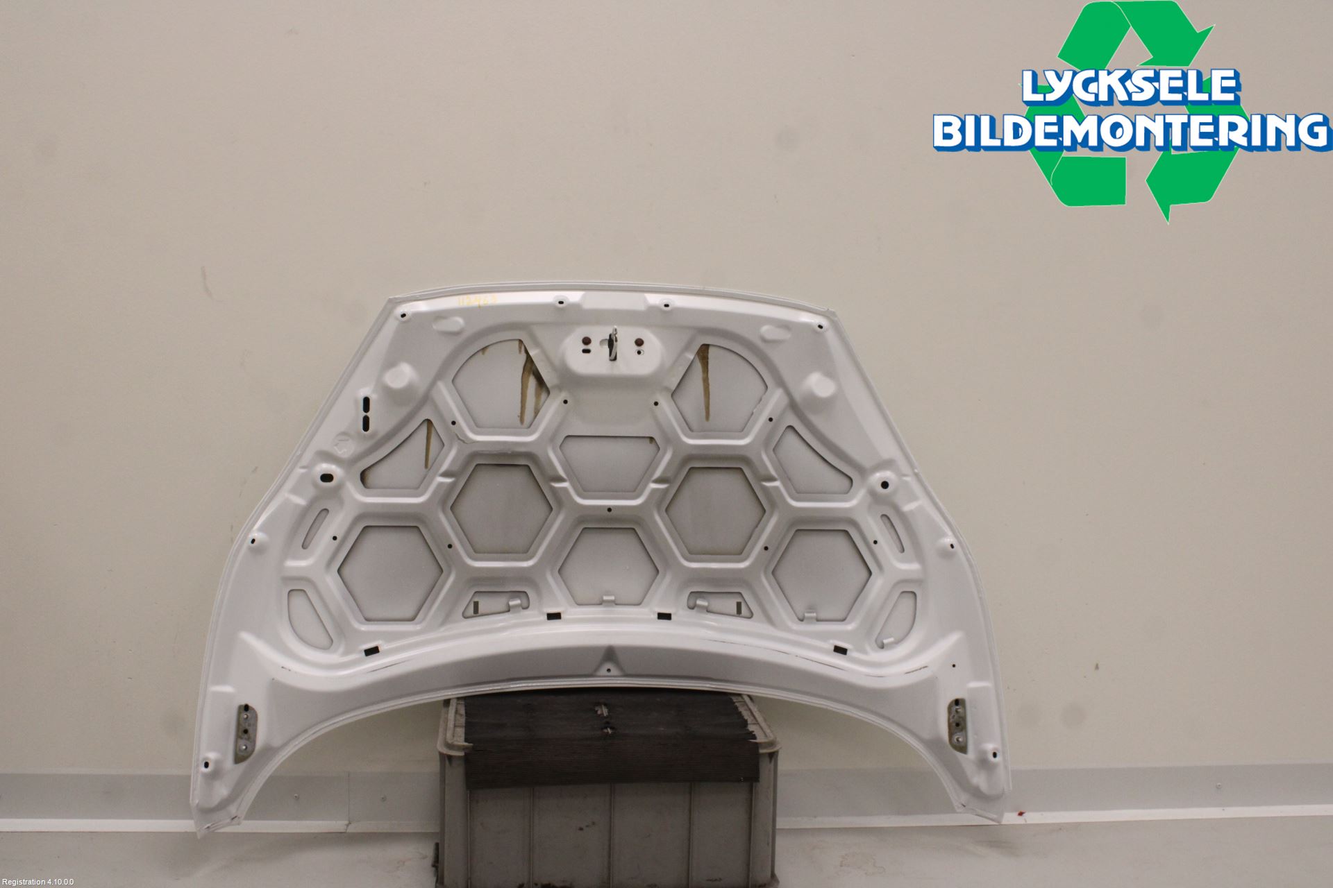 Ford FIESTA 13-17 Huv Fram