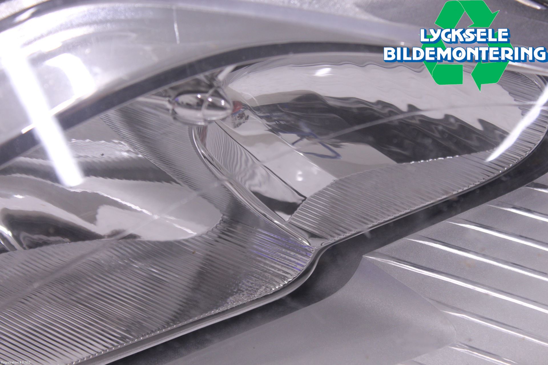 Ford MONDEO 07-15 Strålkastare Höger