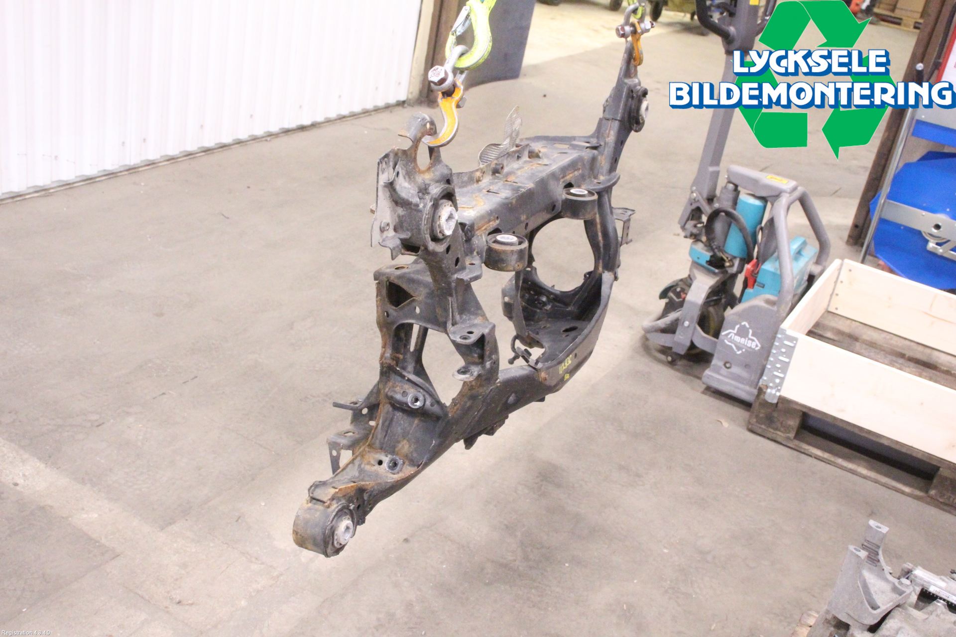 Volvo V60 19- Framvagnsbalk