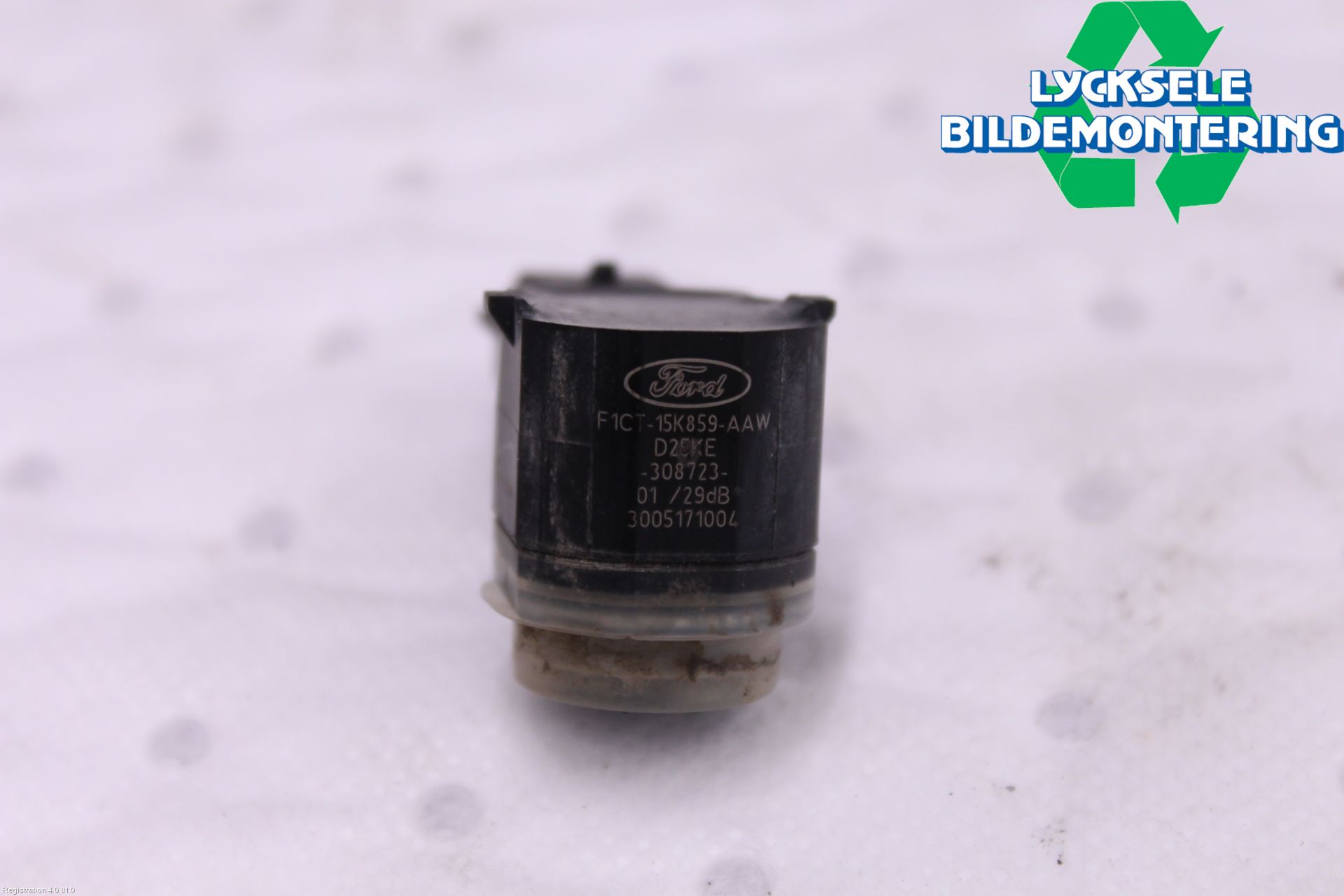 Ford KUGA 13-16 Parkeringshjälp Backsensor