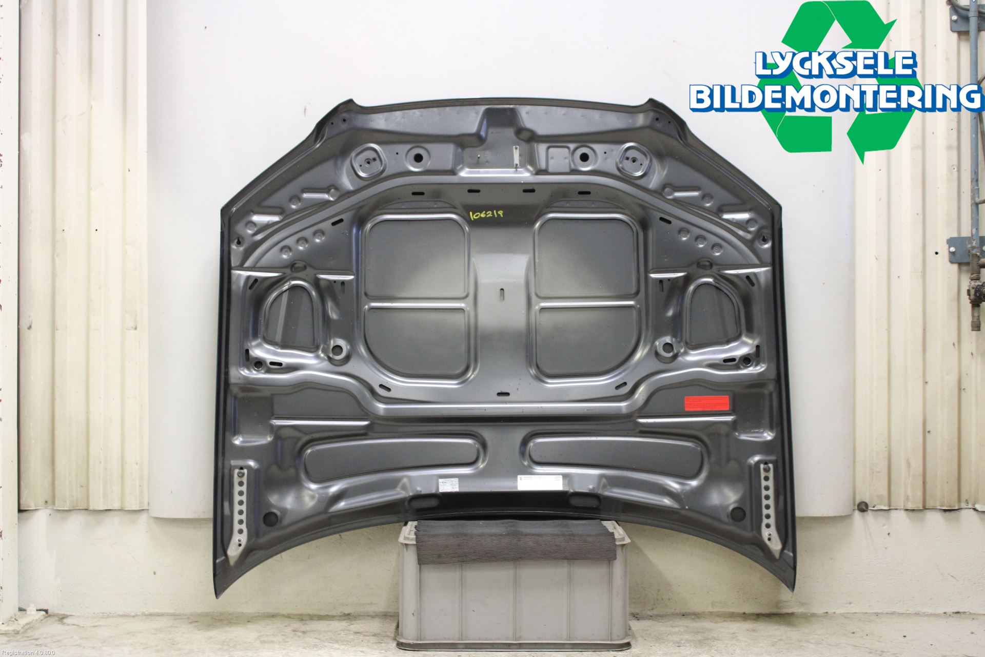 Audi A8/S8 4E  02-09 Huv Fram