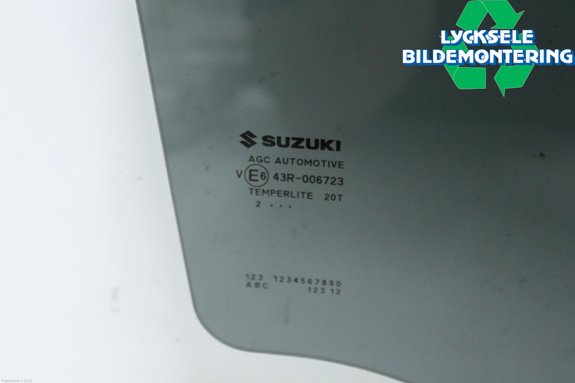 Suzuki SX4 S-CROSS 22- Dörruta Bak Höger