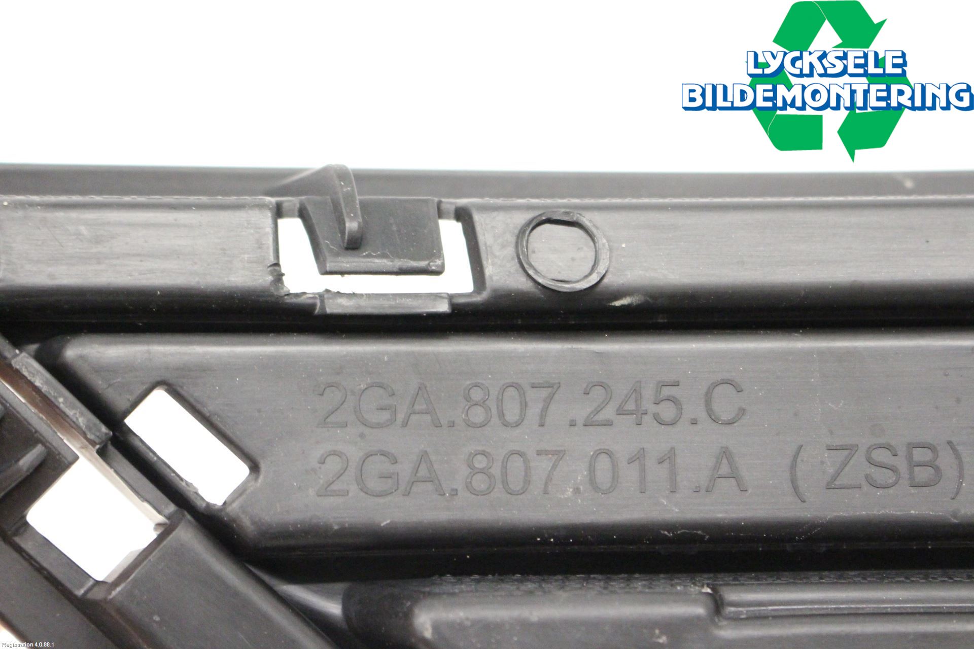 Volkswagen VW T-ROC 18- Stötfångardel Bak Vä