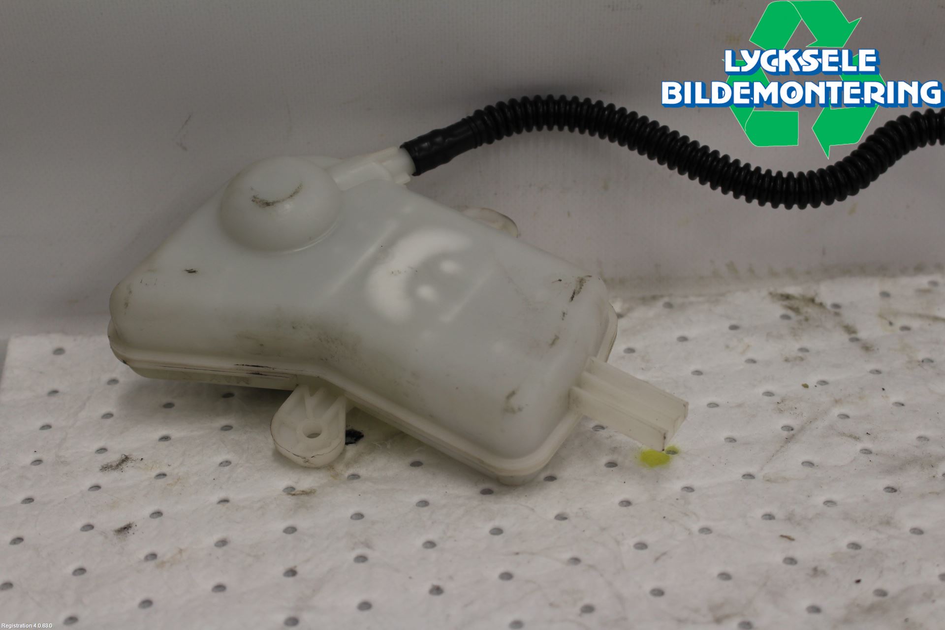 Ford TRANSIT SKÅP/BUSS 14-22 Bromsvätskebehållare