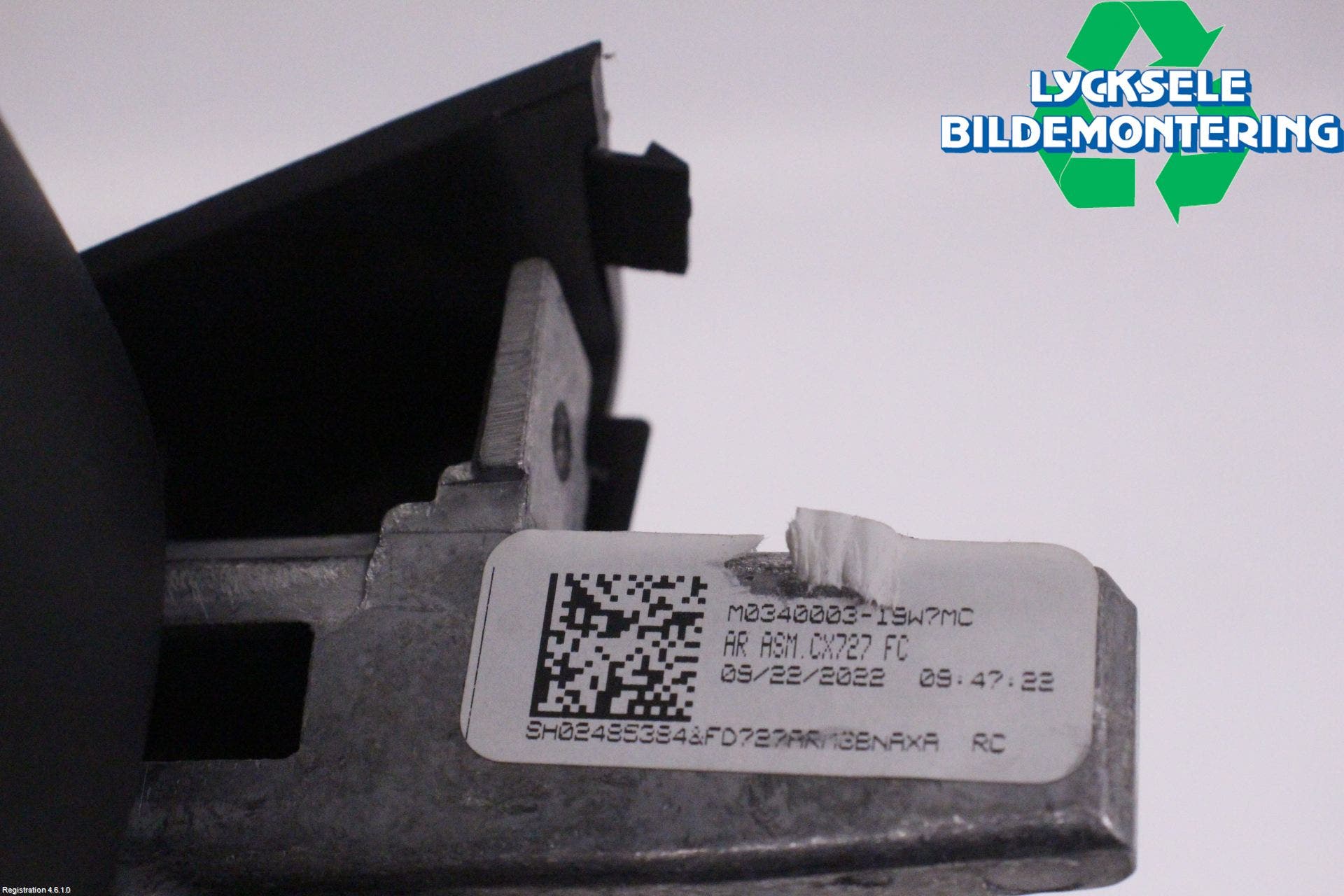 Ford MUSTANG Mach-E 21- Inredning Armstöd