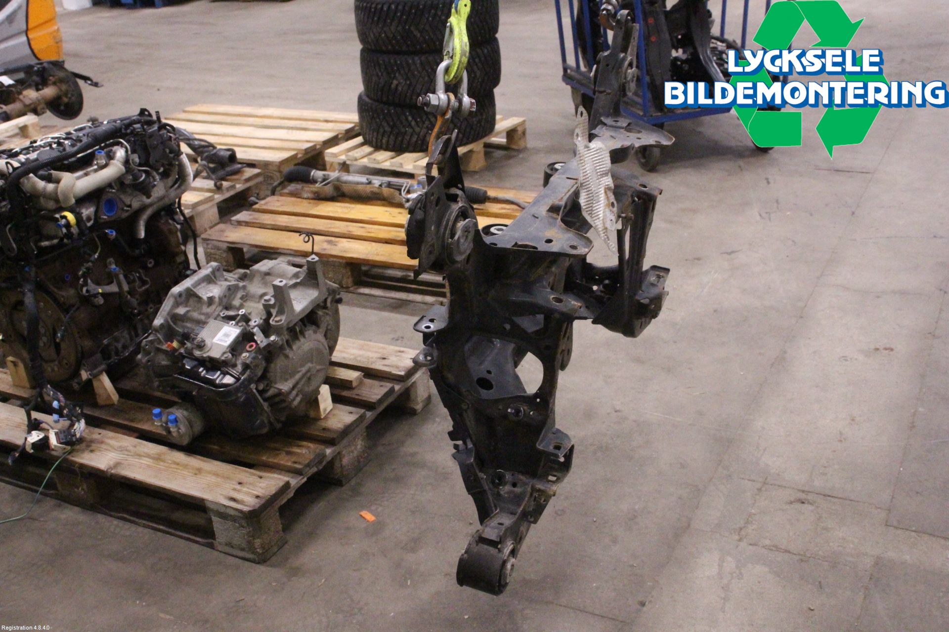 Volvo V60 19- Framvagnsbalk