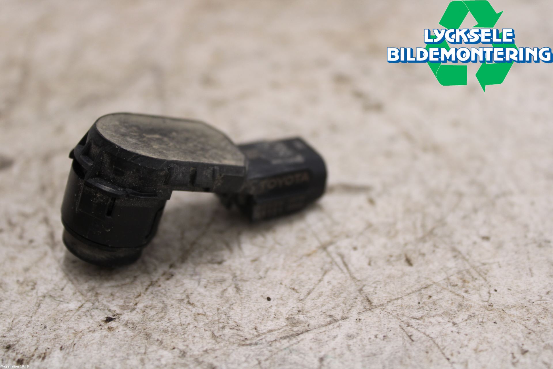 Toyota RAV4 19- Parkeringshjälp Backsensor