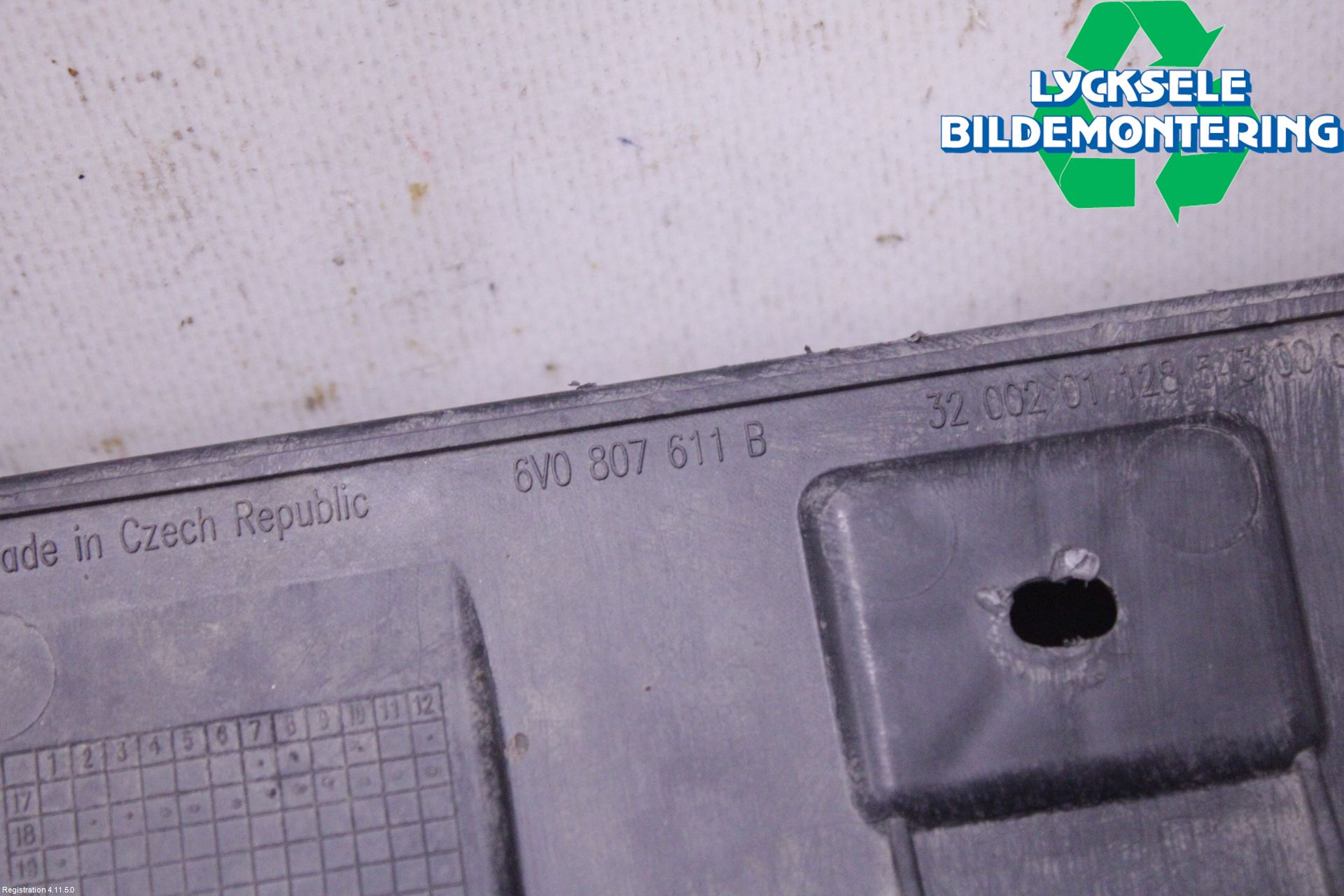 Skoda FABIA 15-21 Stötfångardel Fram Mitt