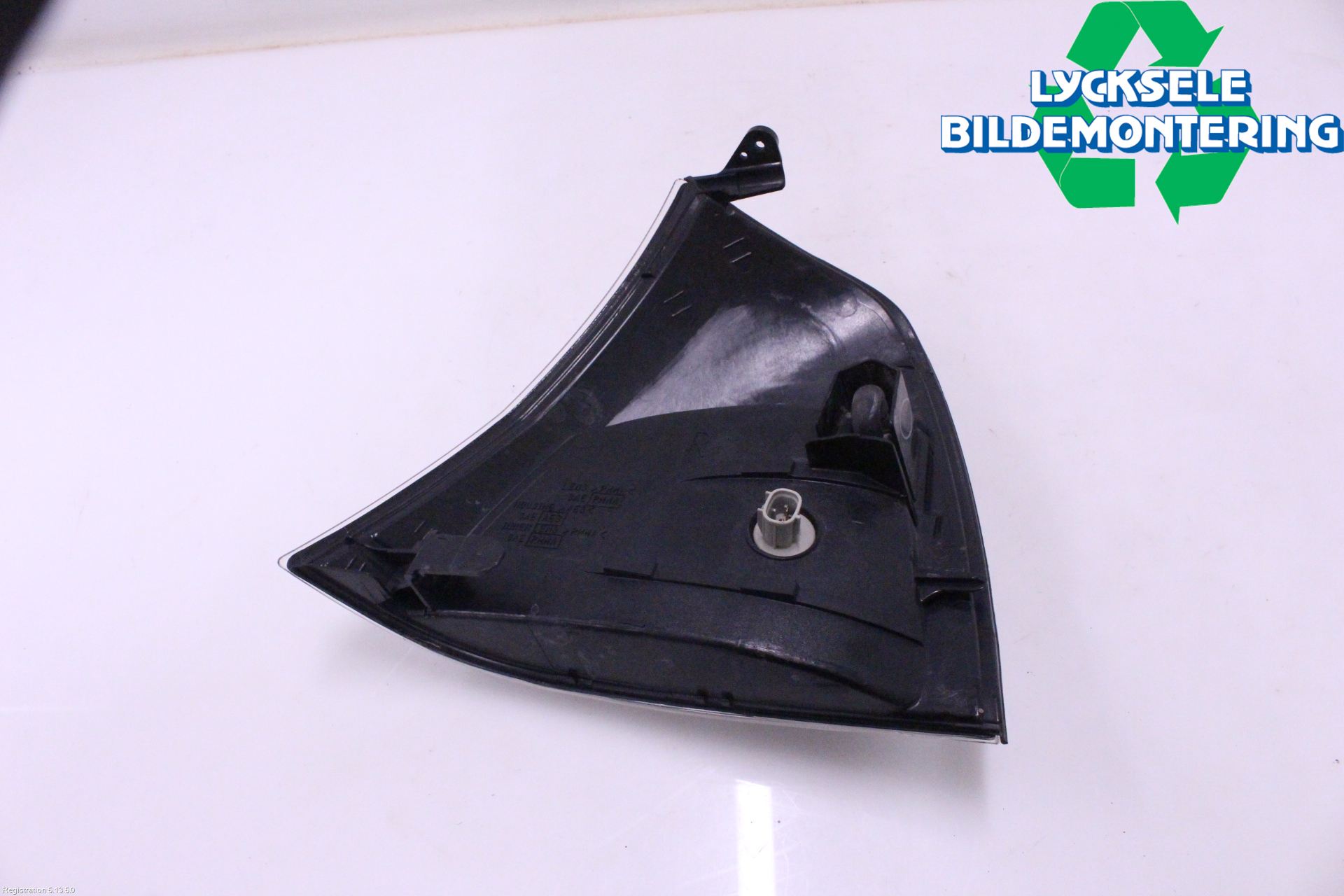 Toyota HI-ACE 06-12 Blinkers Fram Höger