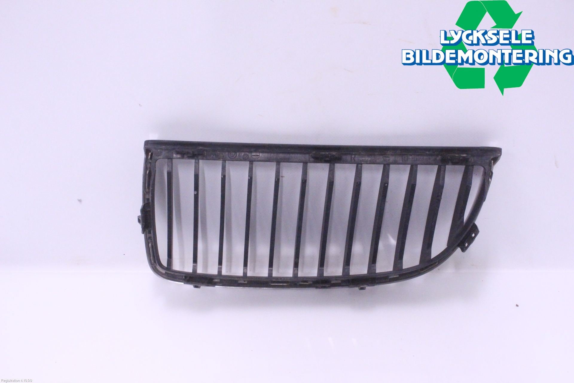 BMW 3 E90/91 SED/TOU 05-12 Grilldel Höger