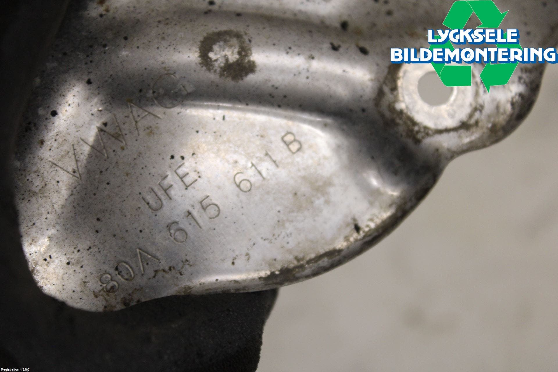 Audi A6 F2/C8 19- Bromssköld Bak