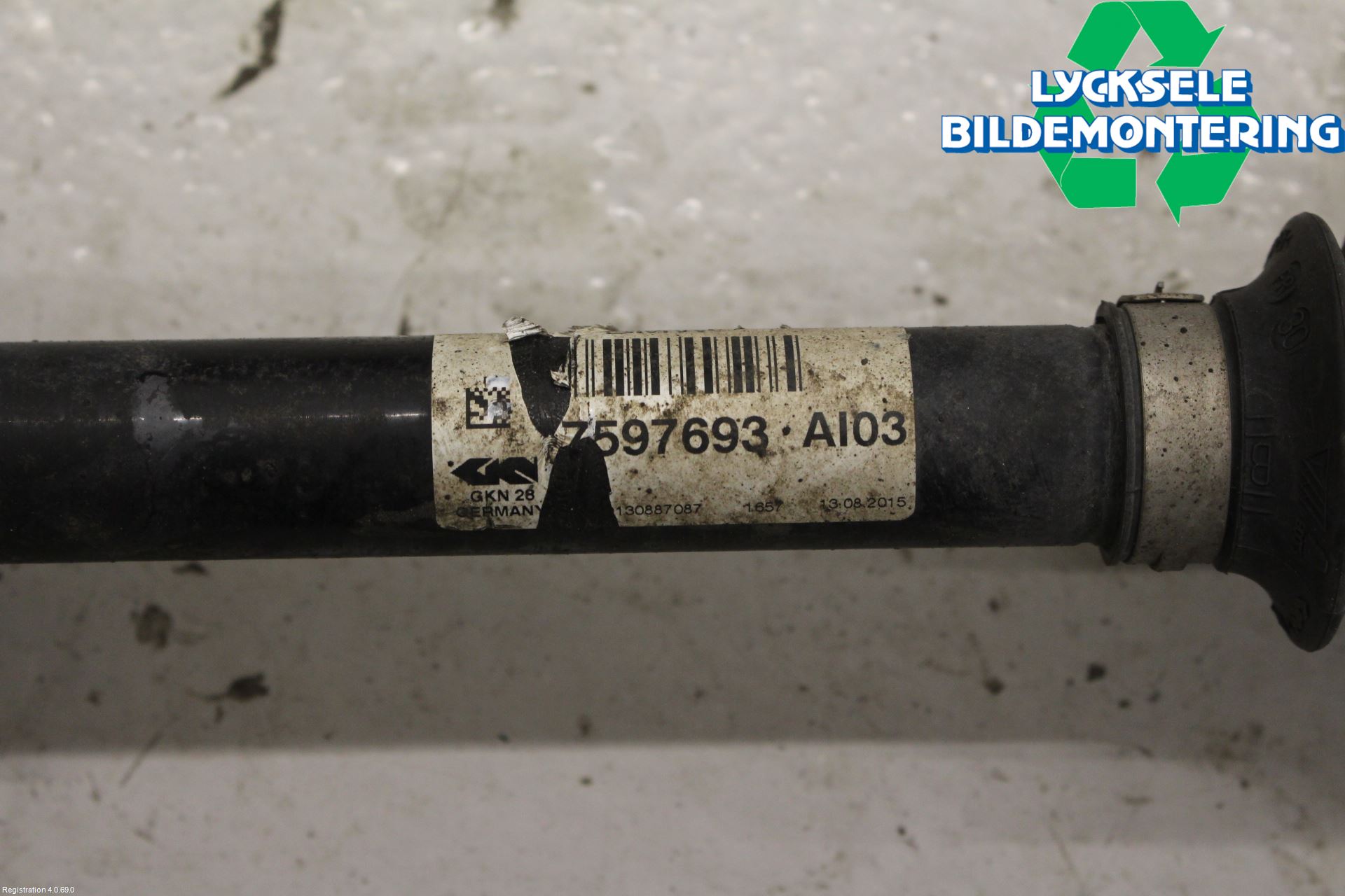 BMW 4 F36 Gran Coupé 14-20 Drivaxel Fram Vänster