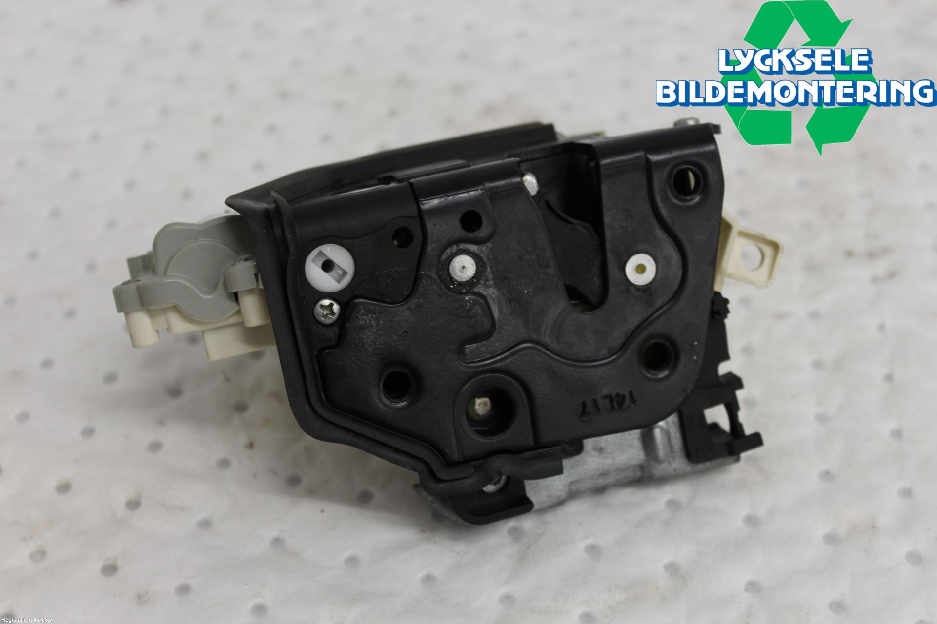 Audi A4/S4 B9 16-19 Låskista-Dörrlås