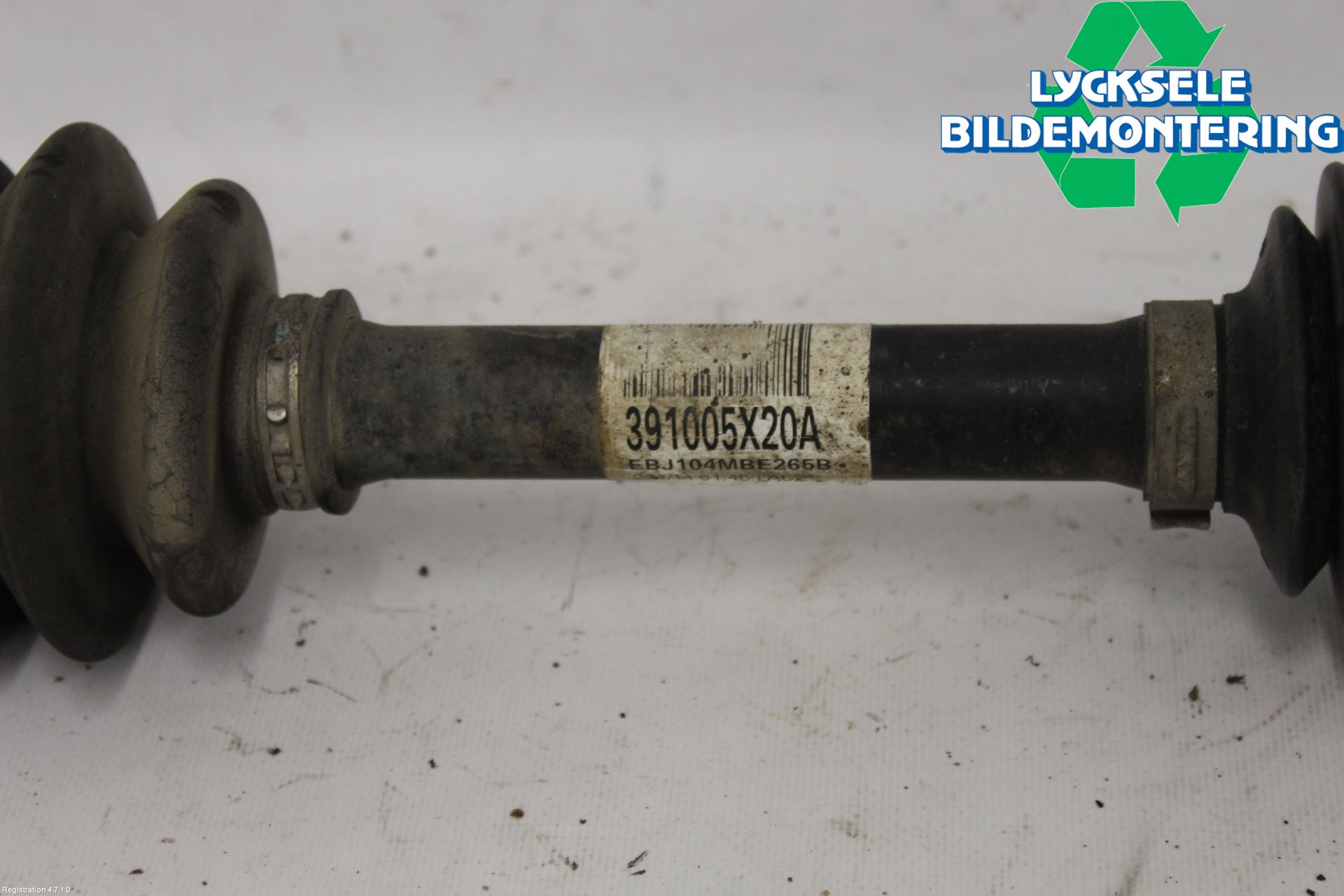 Nissan NAVARA 05-16 Drivaxel Fram Höger