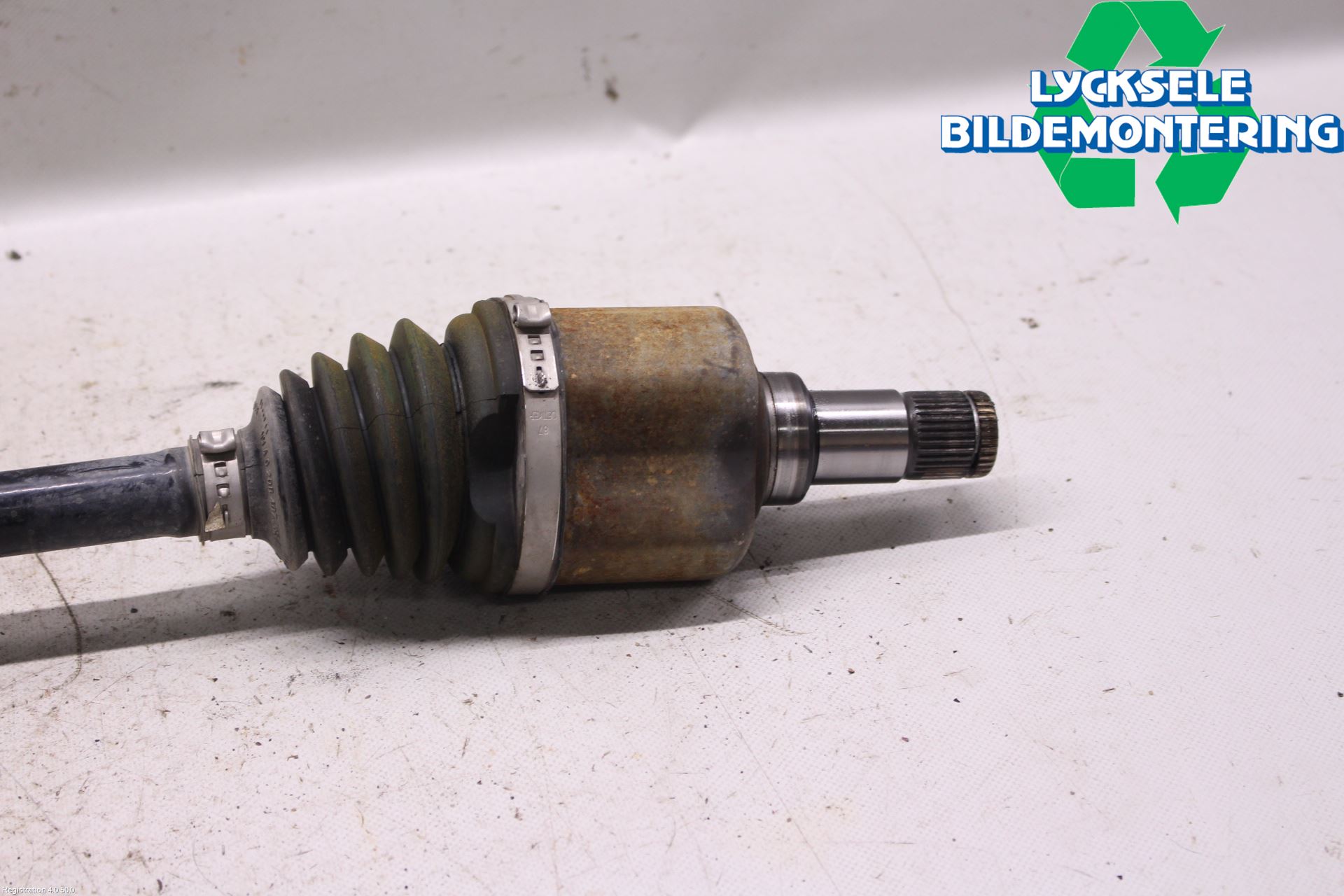 Seat IBIZA V 17-20 Drivaxel Fram Höger