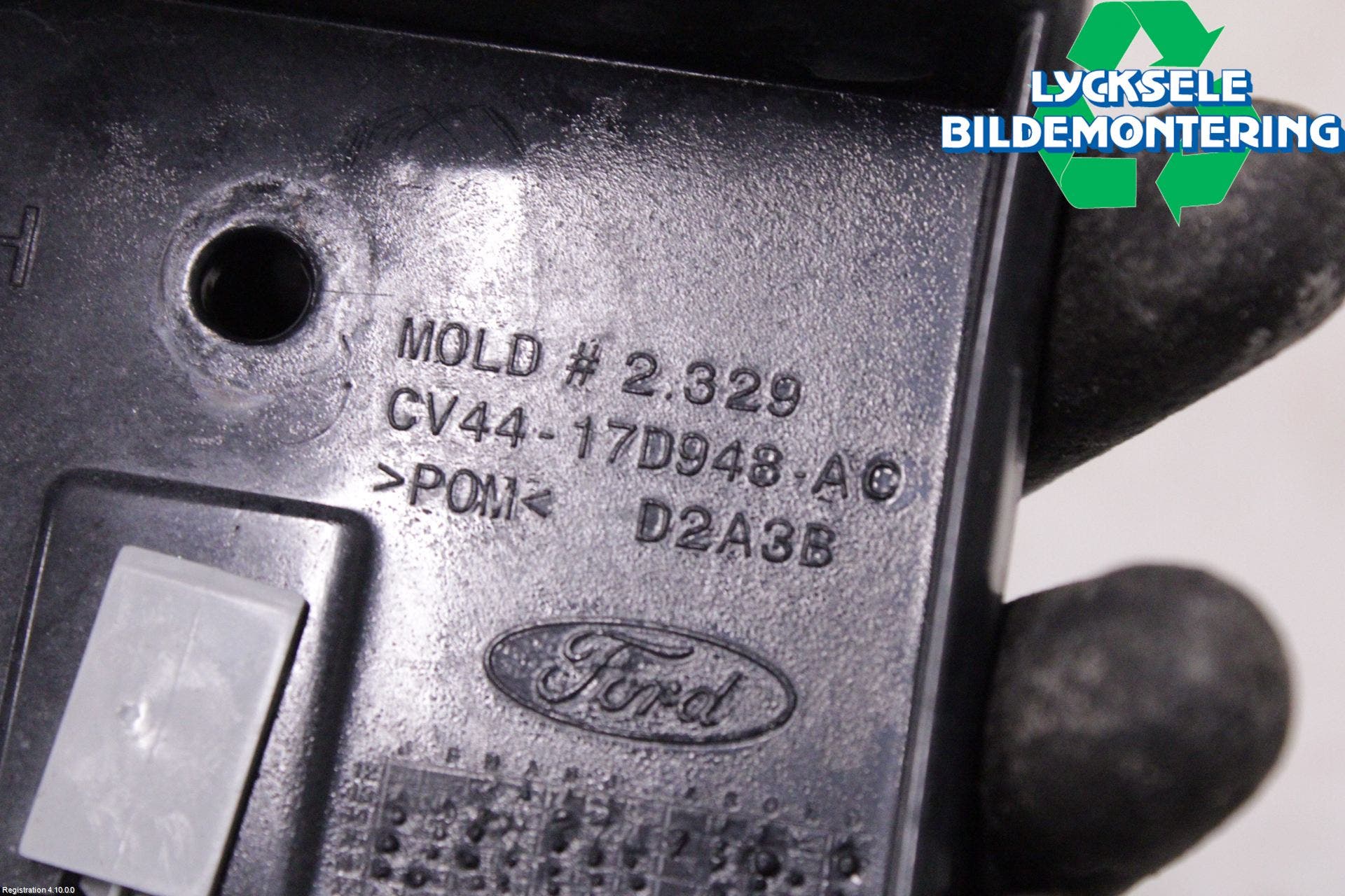 Ford KUGA 13-16 Stötfångarfäste Bak Hö