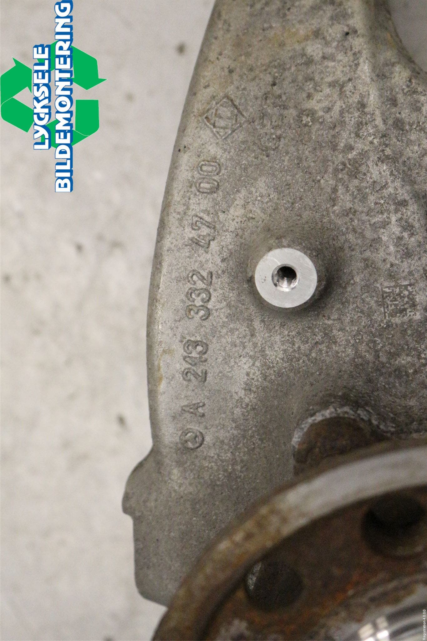 Mercedes-Benz MB E-KLASS (W213) 16-23 Styrspindel Lagerhus Vä