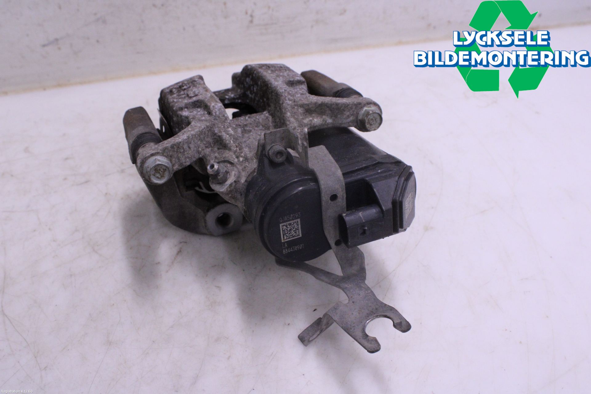 BMW 3 G20/G21/G80/G81 19- Bromsok Bak Vänster