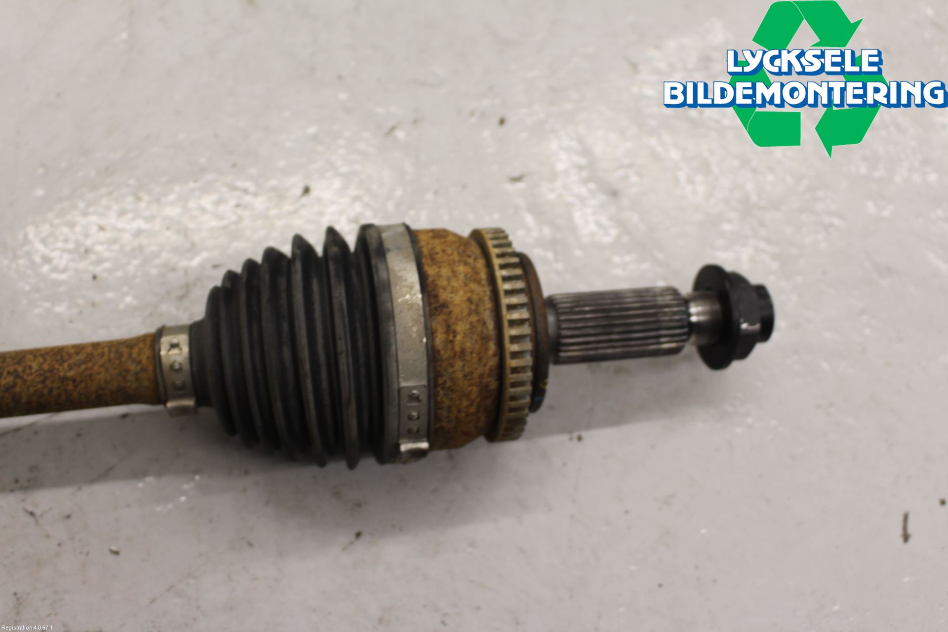 Kia CEED 12-18 Drivaxel Fram Vänster