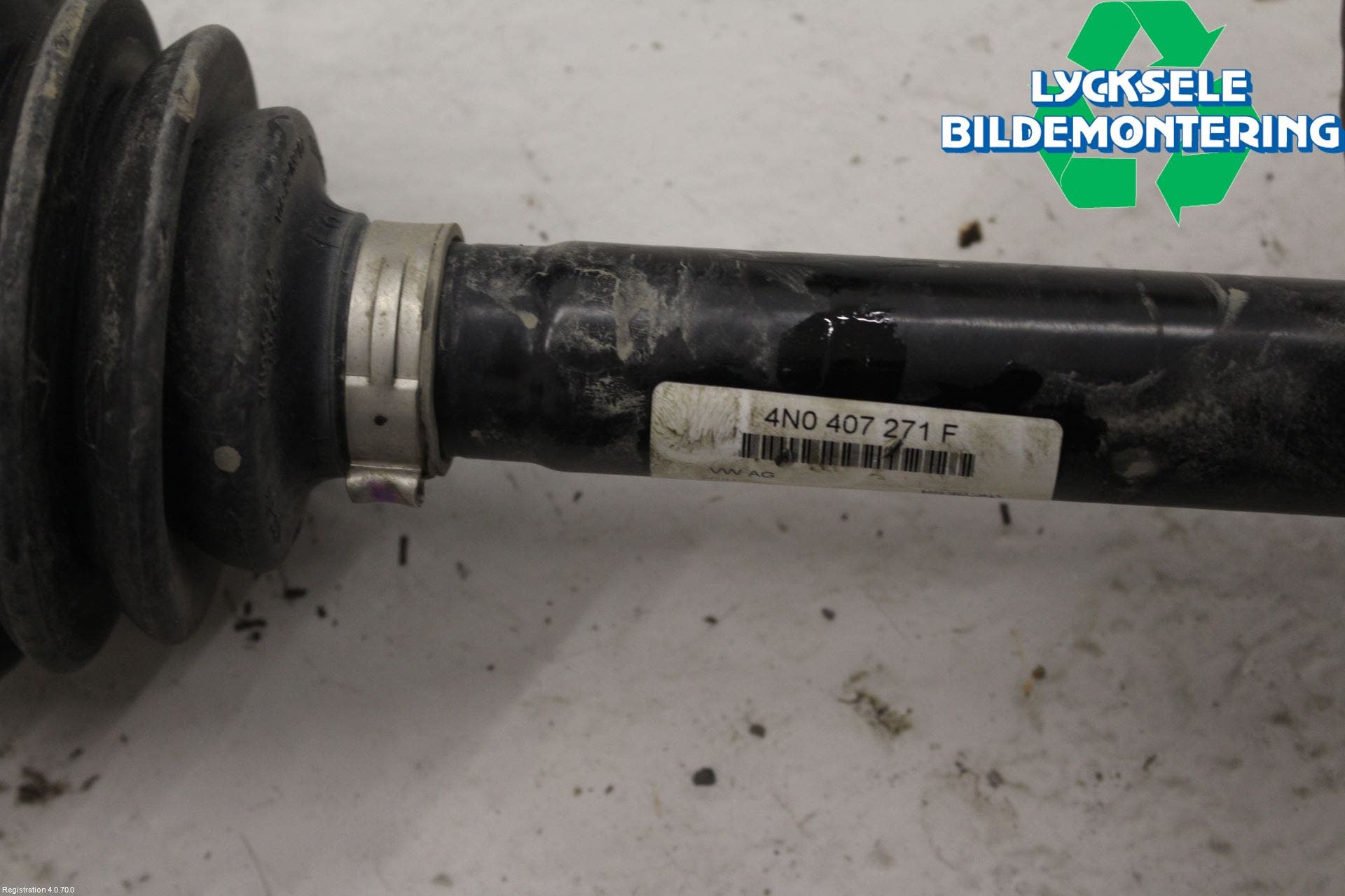 Audi A6 F2/C8 19- Drivaxel Fram Höger