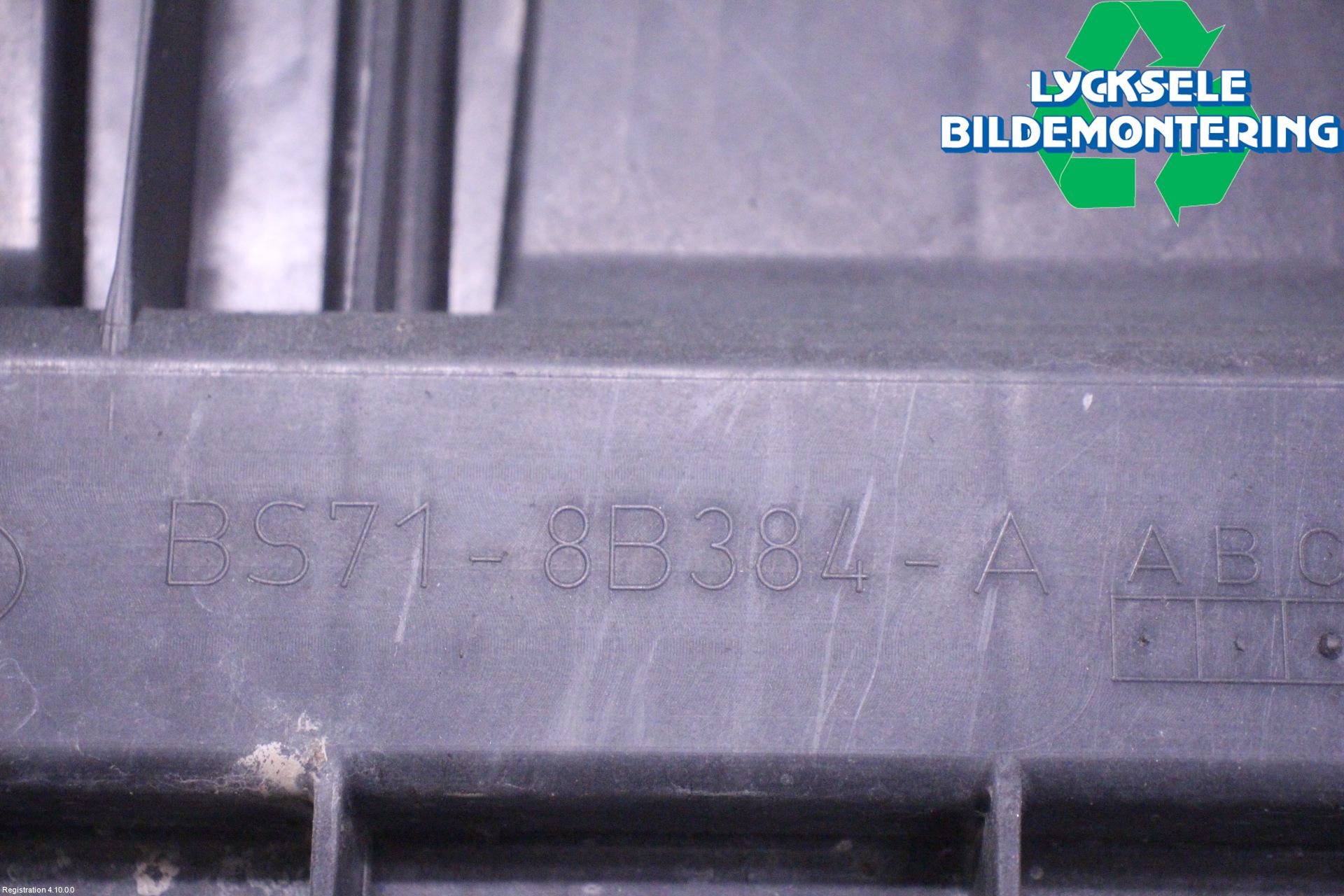 Ford MONDEO 07-15 Hasplåt Plåt-Plast