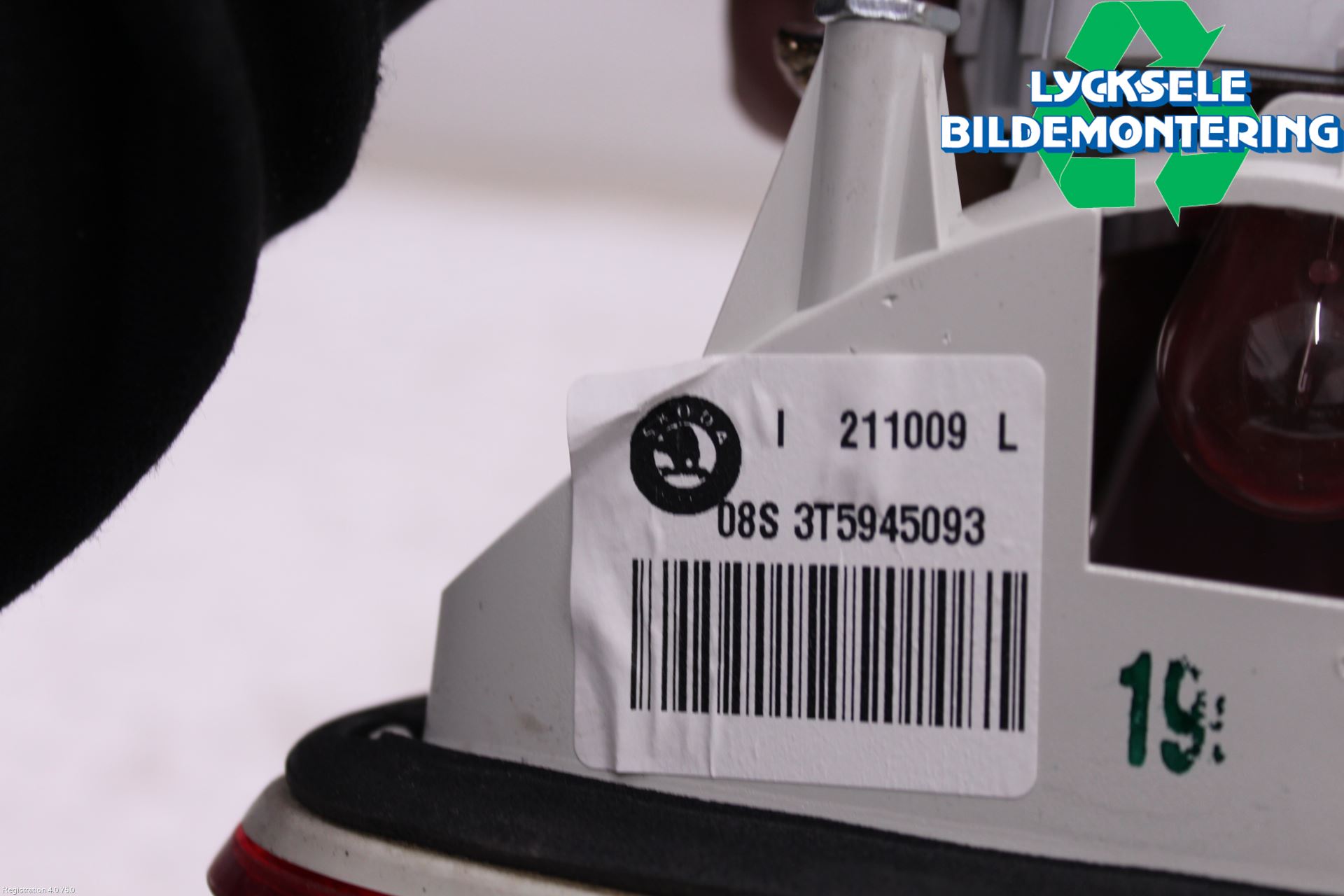 Skoda SUPERB 09-15 Bakljus Lucka Vä