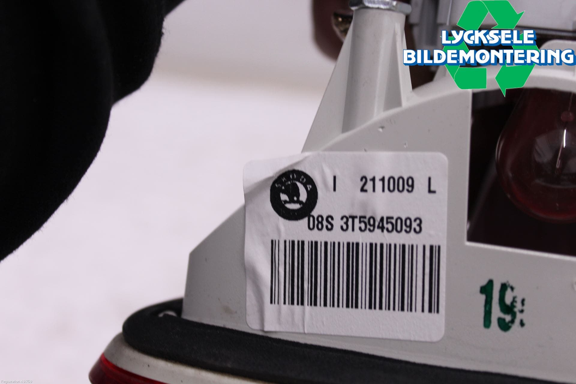 Skoda SUPERB 09-15 Bakljus Lucka Vä