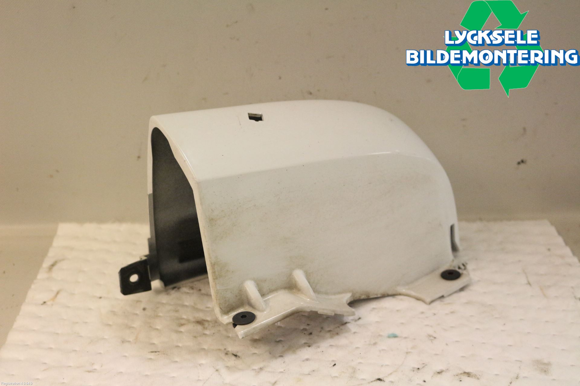 Opel VIVARO 01-14 Skärm Hörn Utfyllnad Bak