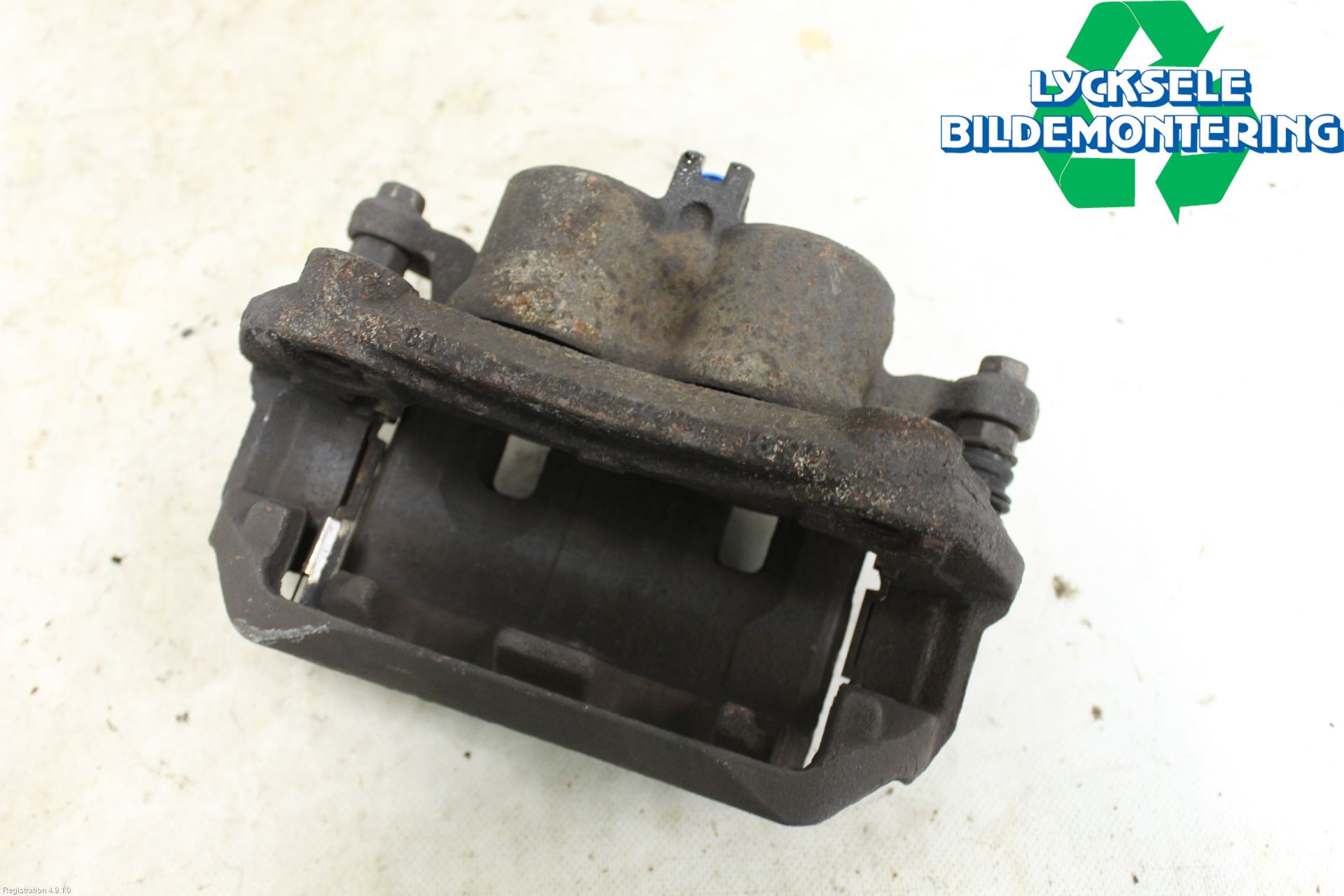 Nissan NAVARA 05-16 Bromsok Fram Höger