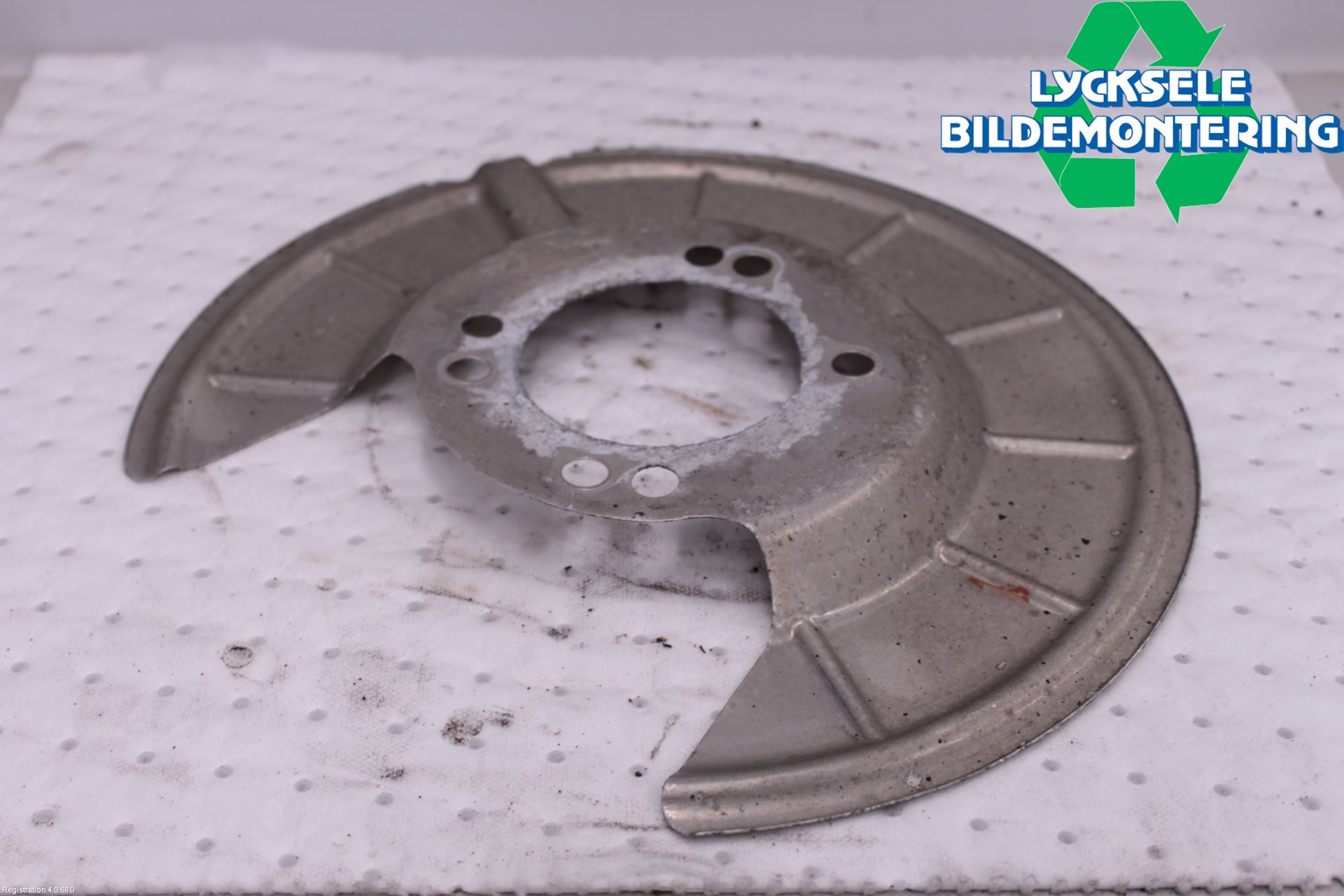 Ford FOCUS 19- Bromssköld Bak